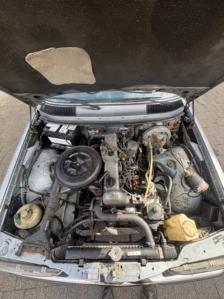 Mercedes-Benz E 300 W123 300d, foto 5