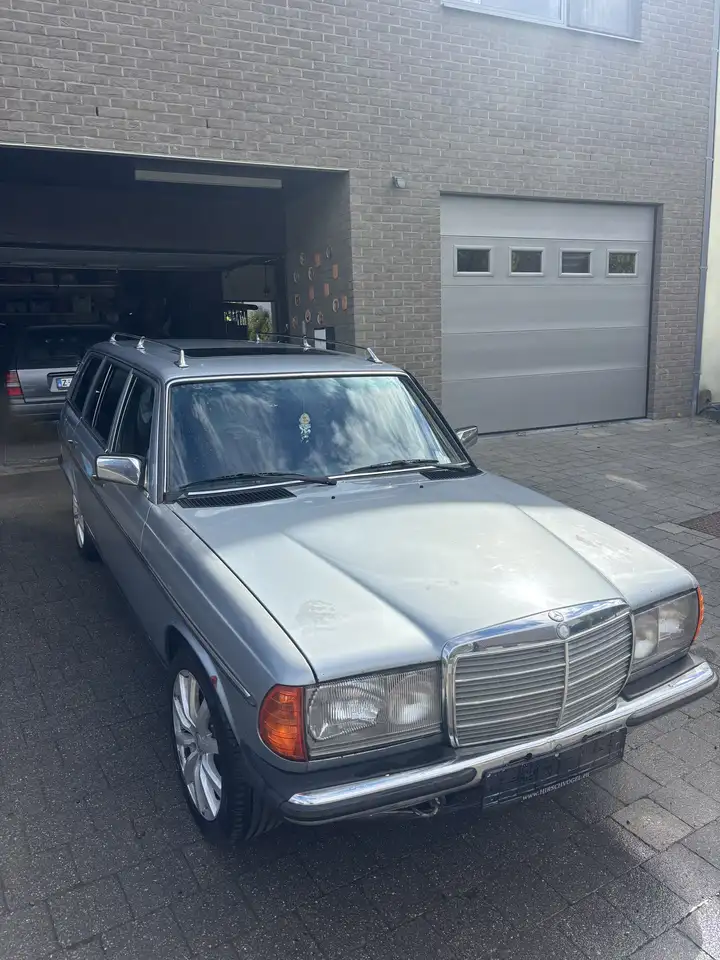 Mercedes-Benz E 300 W123 300d, foto 4