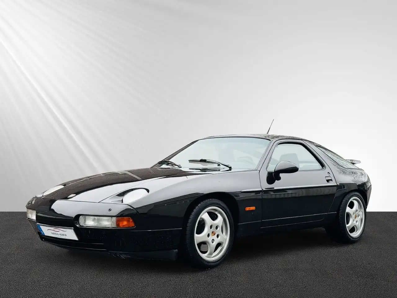 Porsche 928