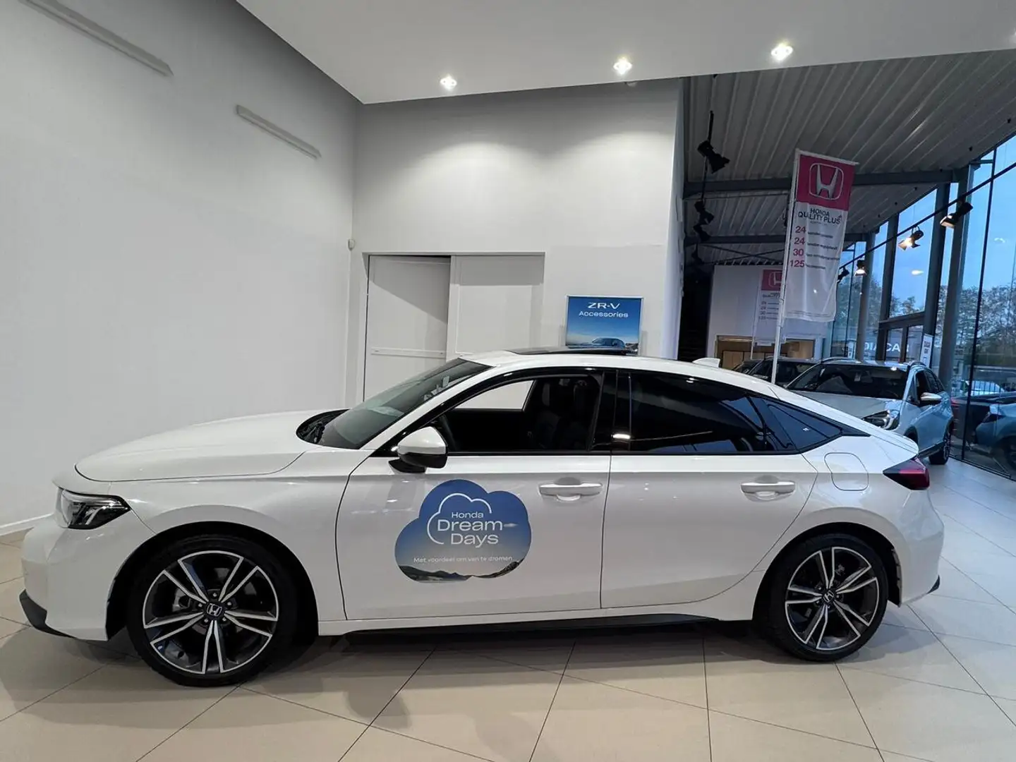 Honda Civic 5D 2.0 CVT Advance Standaard Platinum White P Wit - 2