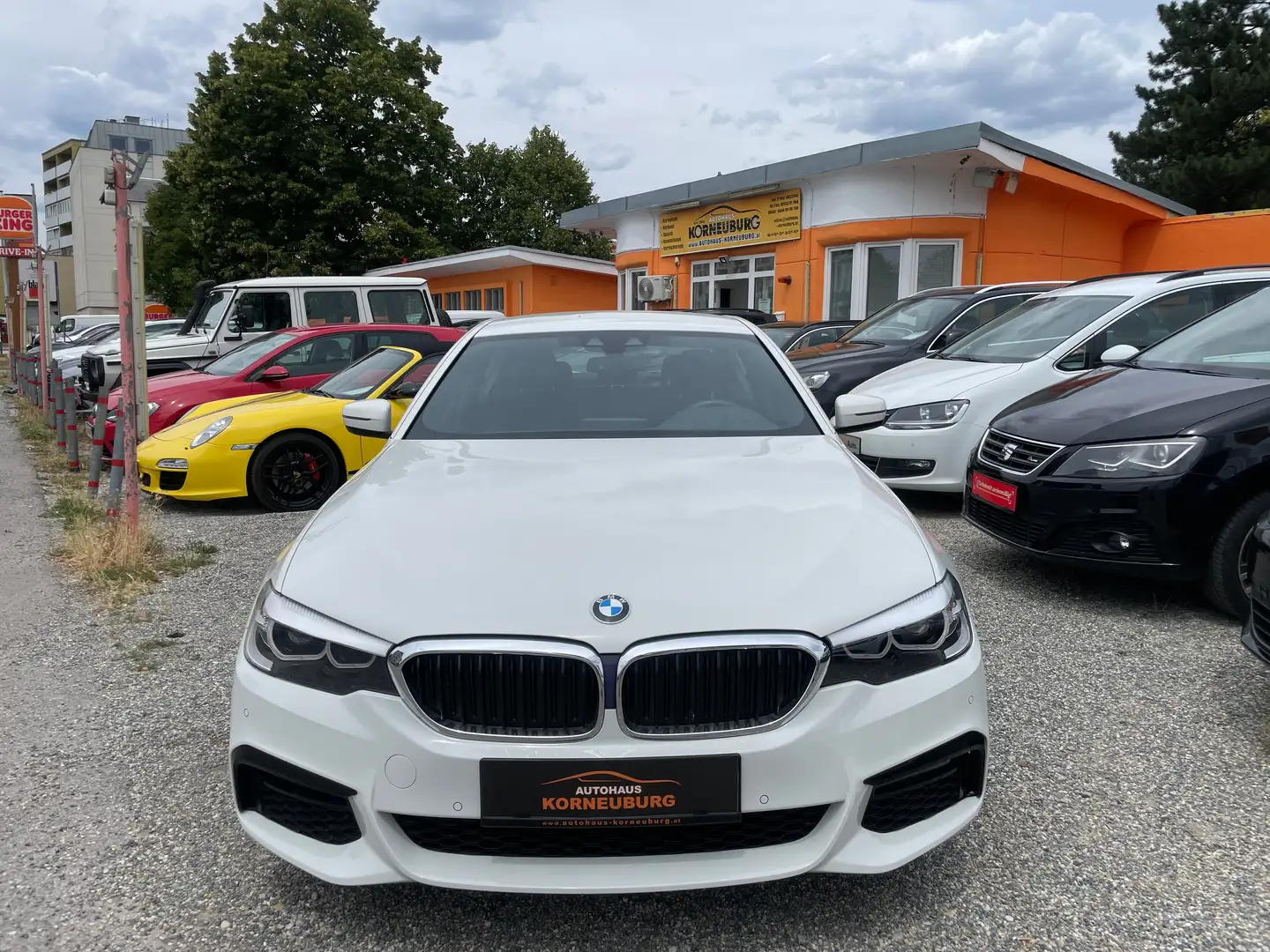 BMW 520 d M-Paket Sport///NAVI*RFK*LED*Ambientebeleuchtung Weiß - 2