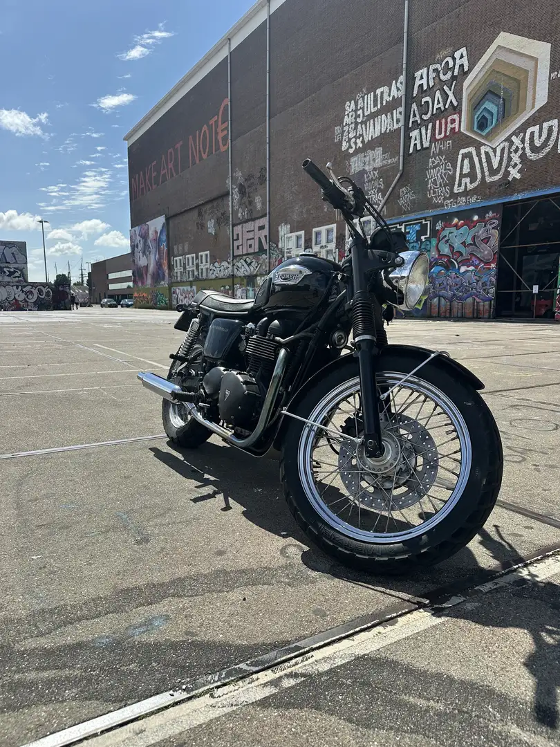 Triumph Bonneville T100 Black Edition Zwart - 2