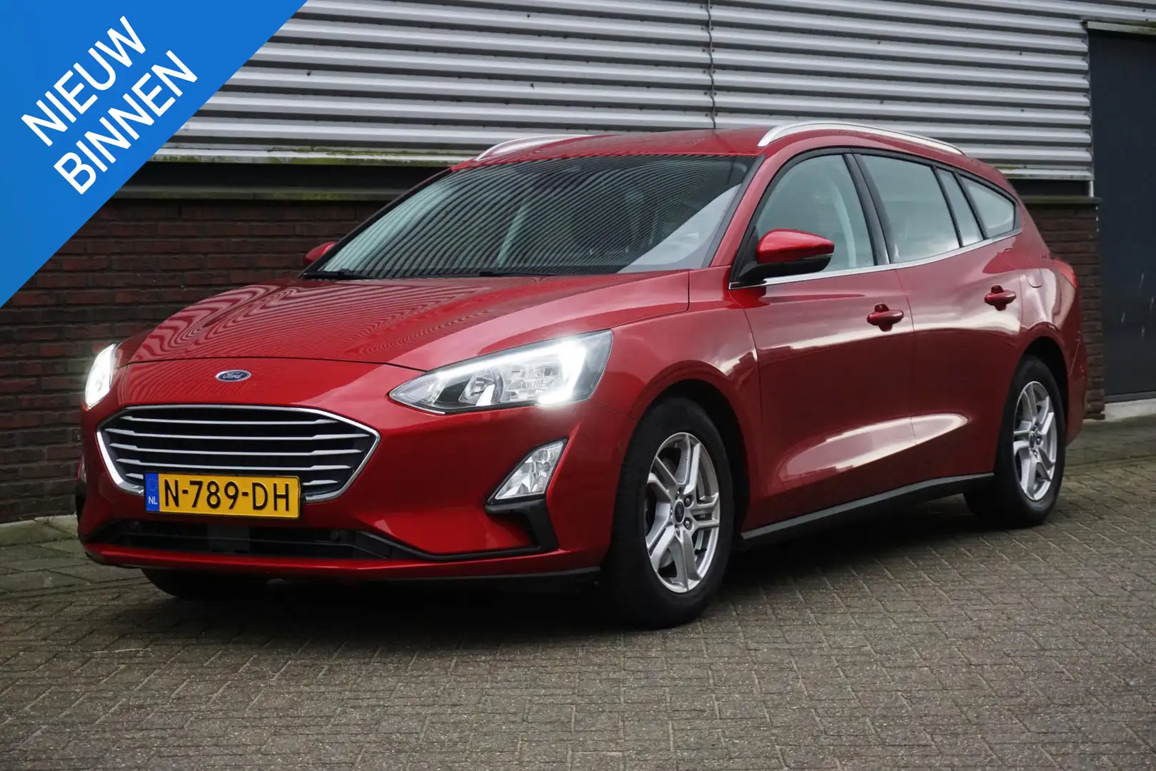 Ford Focus Wagon 1.0 EcoB.125pk Hybrid Business/Winterpakket/ Rouge - 1