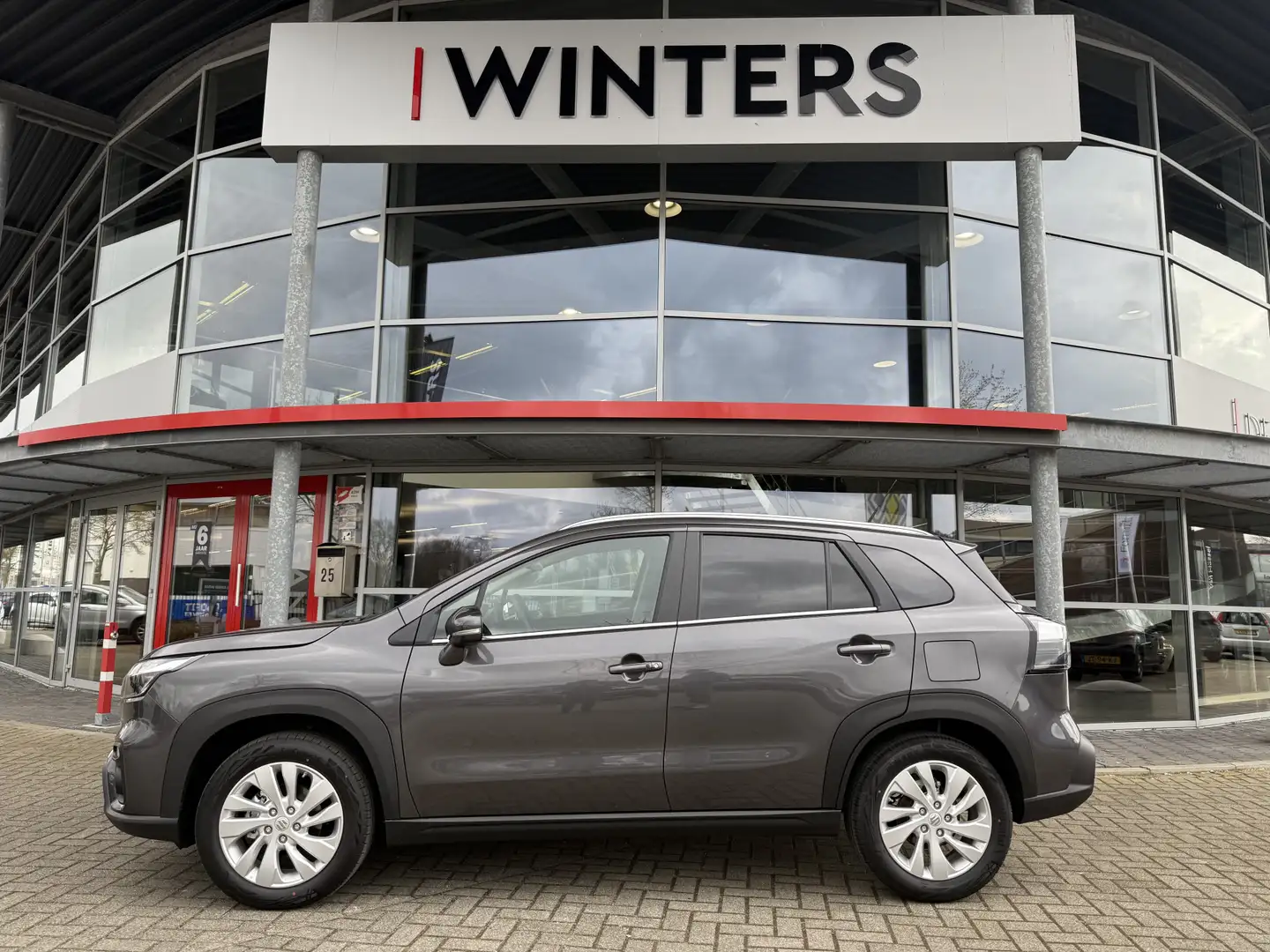 Suzuki S-Cross 1.5 Hybrid Select Nieuw uit voorraad leverbaar! 6 Grijs - 2