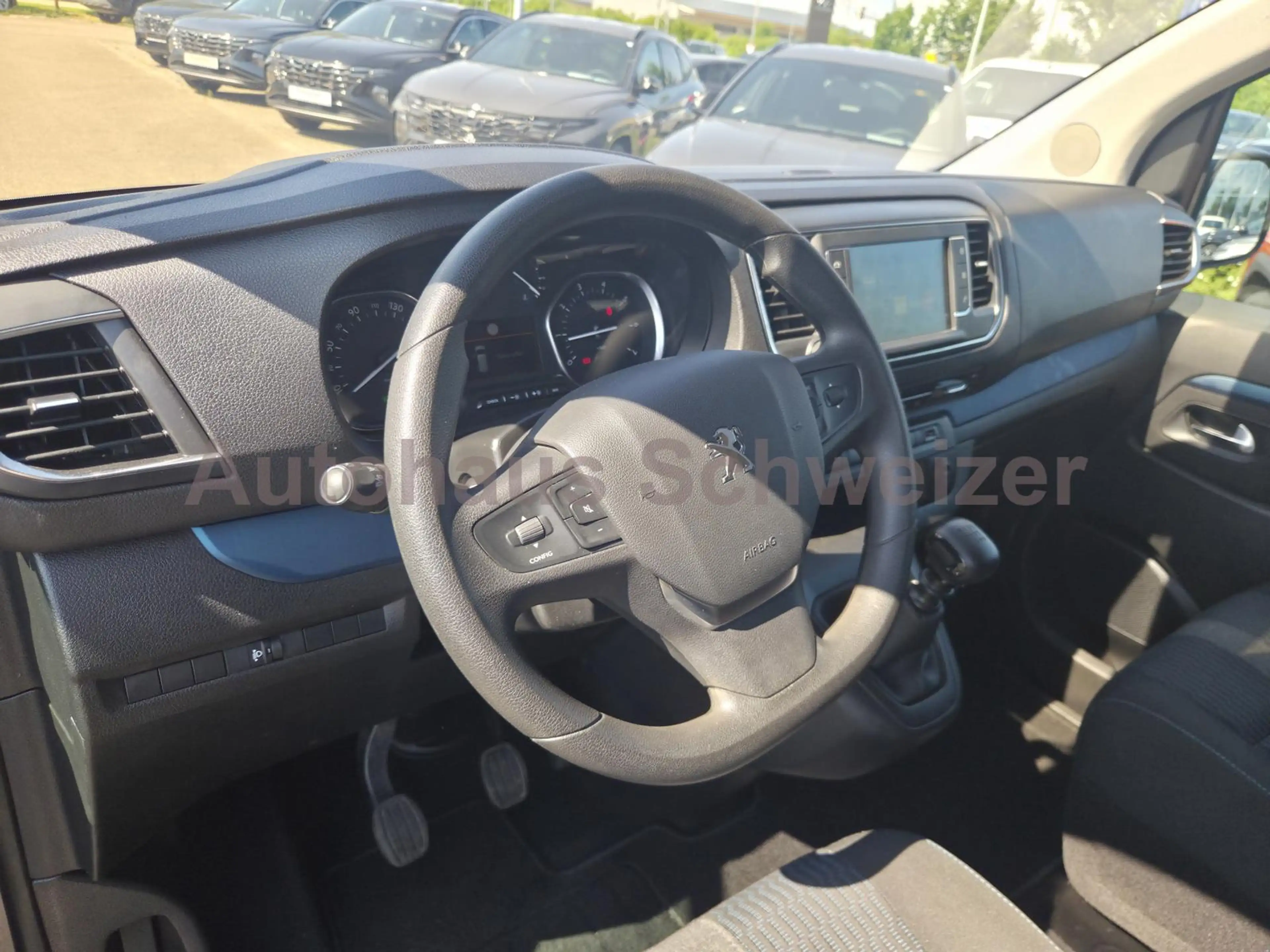 Peugeot Traveller Active L2 — photo 13