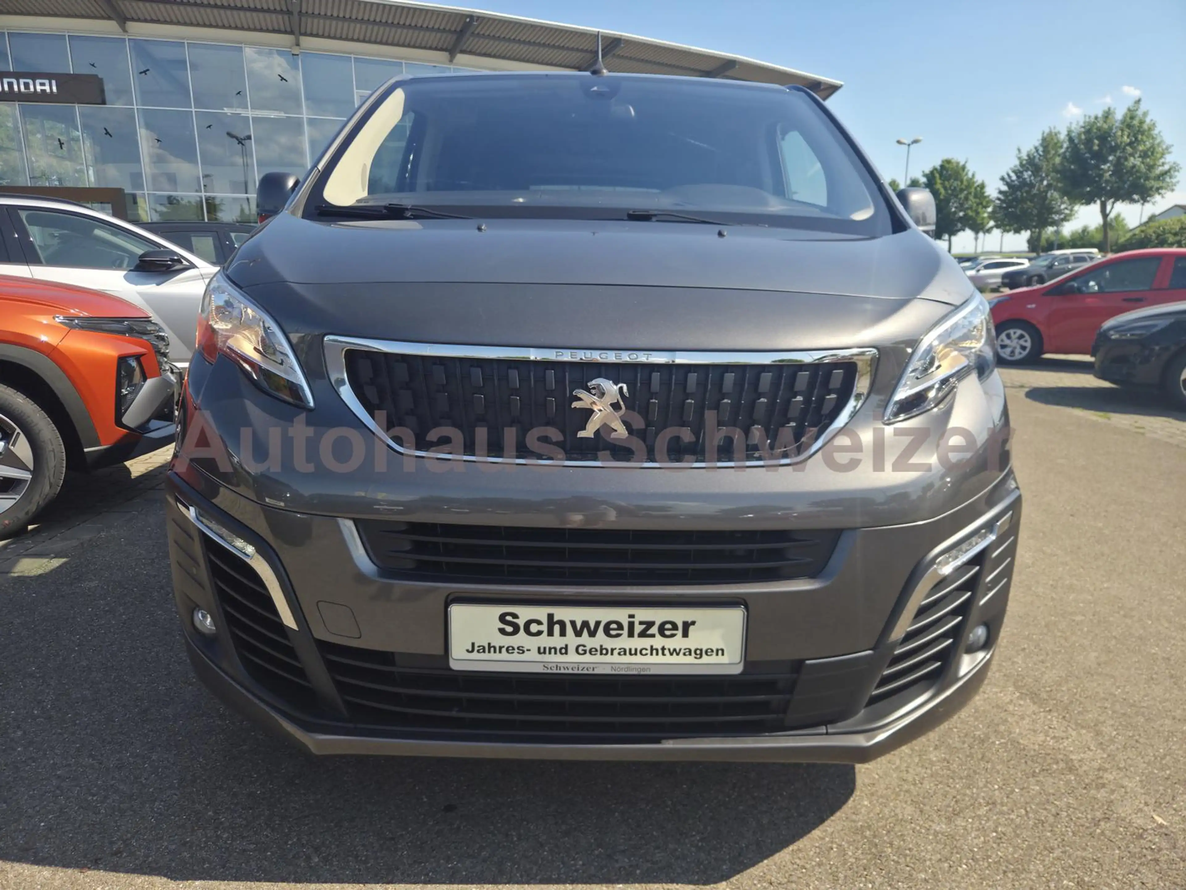 Peugeot Traveller Active L2 — photo 6