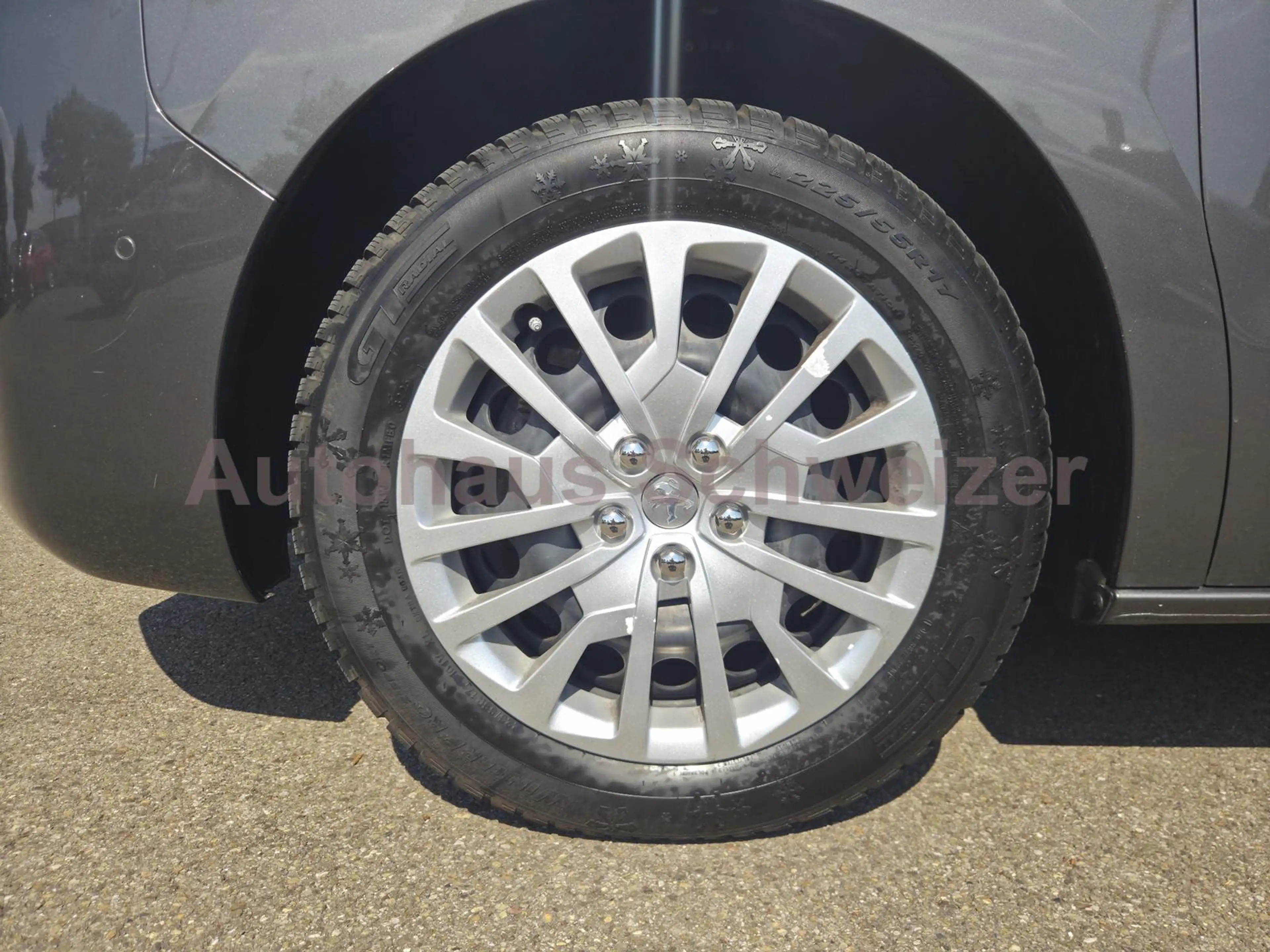 Peugeot Traveller Active L2 — photo 9
