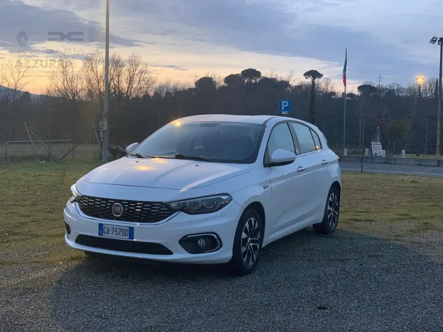 Fiat Tipo Tipo 1.4 5 porte Mirror Weiß - 1