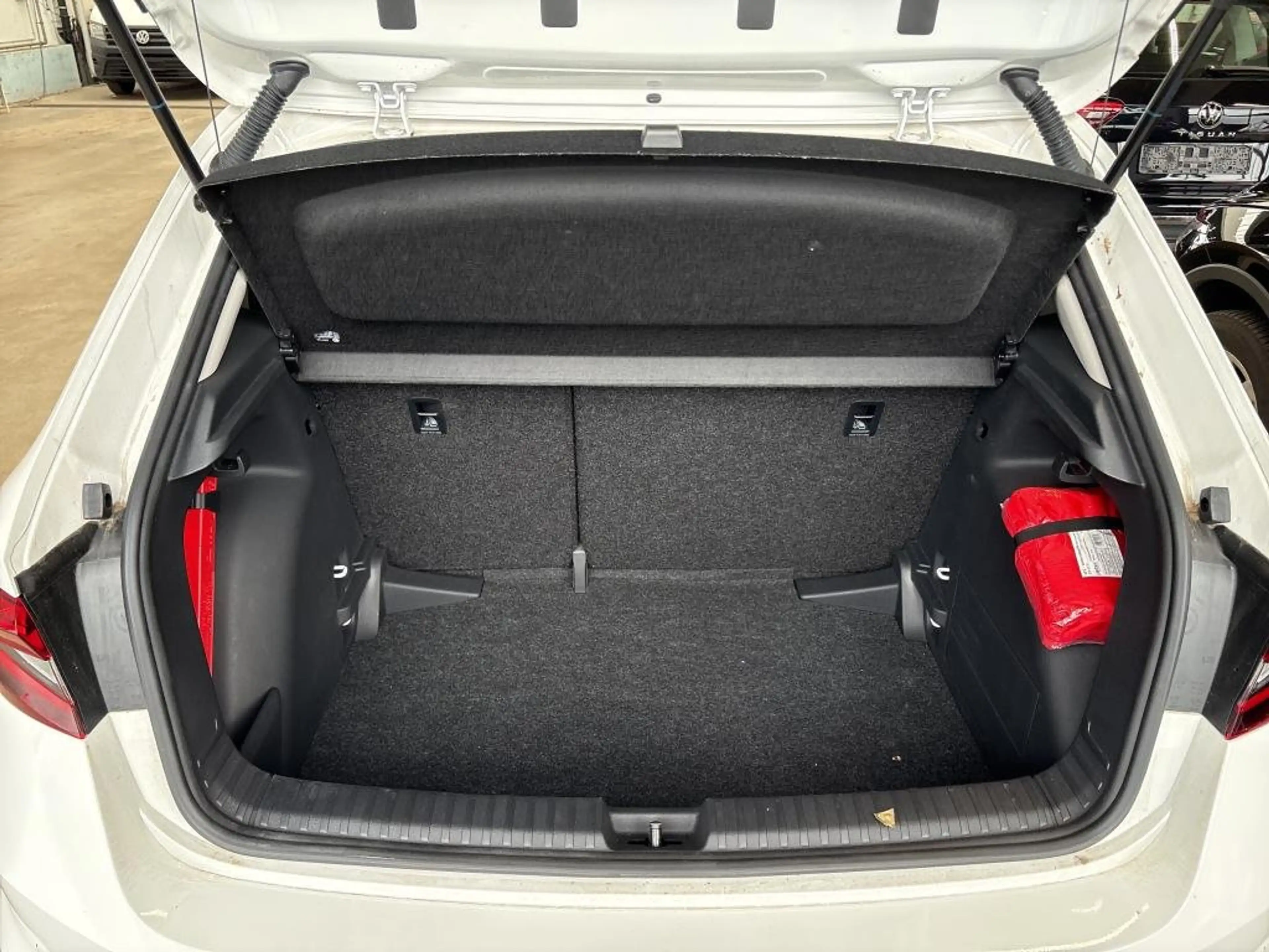 Skoda Fabia 1.0 TSI Tour DSG/KAMERA/LED/ACC/SHZ/ — photo 8