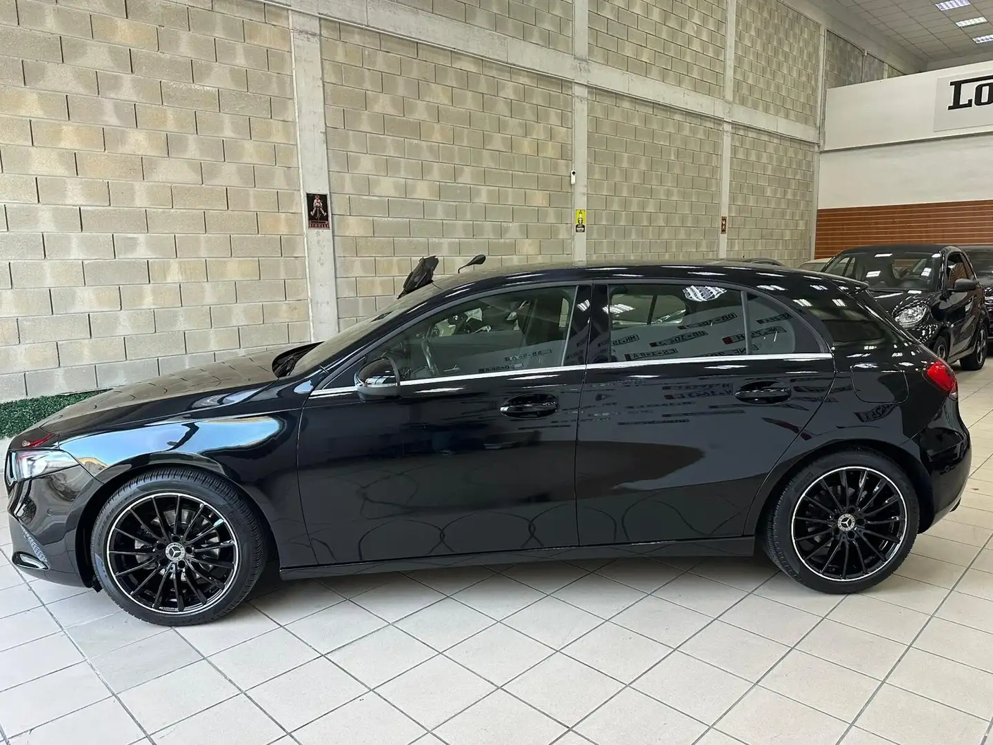 Mercedes-Benz A 180 A 180 d Automatic Nero - 2