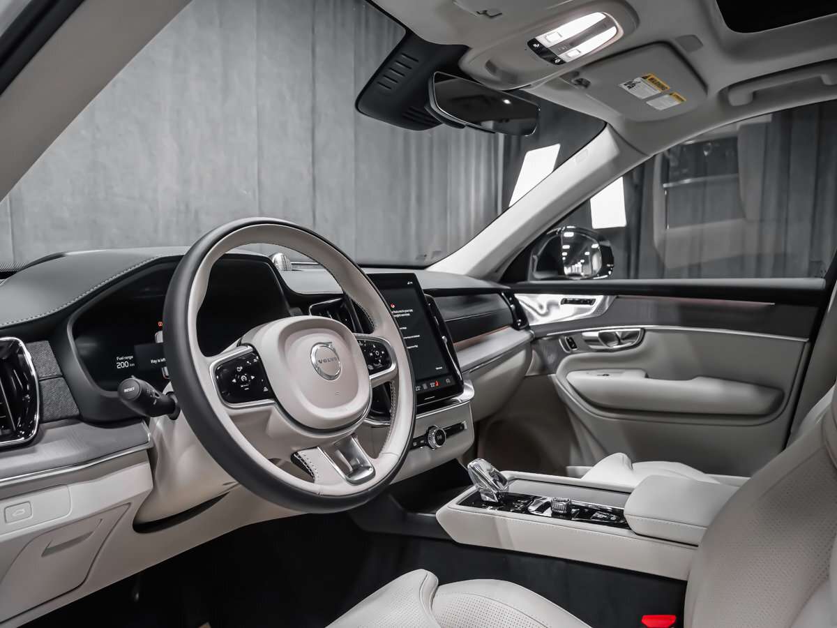 2026 Volvo XC90 Ultra 7-Seater (Dark Theme) thumb 7