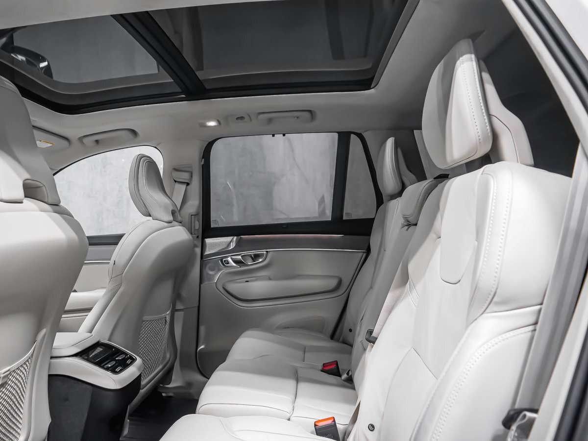 2026 Volvo XC90 Ultra 7-Seater (Dark Theme) thumb 14