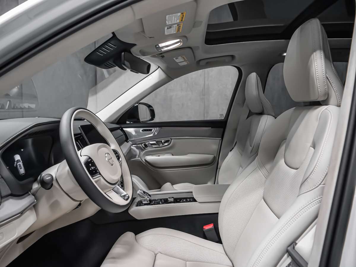 2026 Volvo XC90 Ultra 7-Seater (Dark Theme) thumb 13