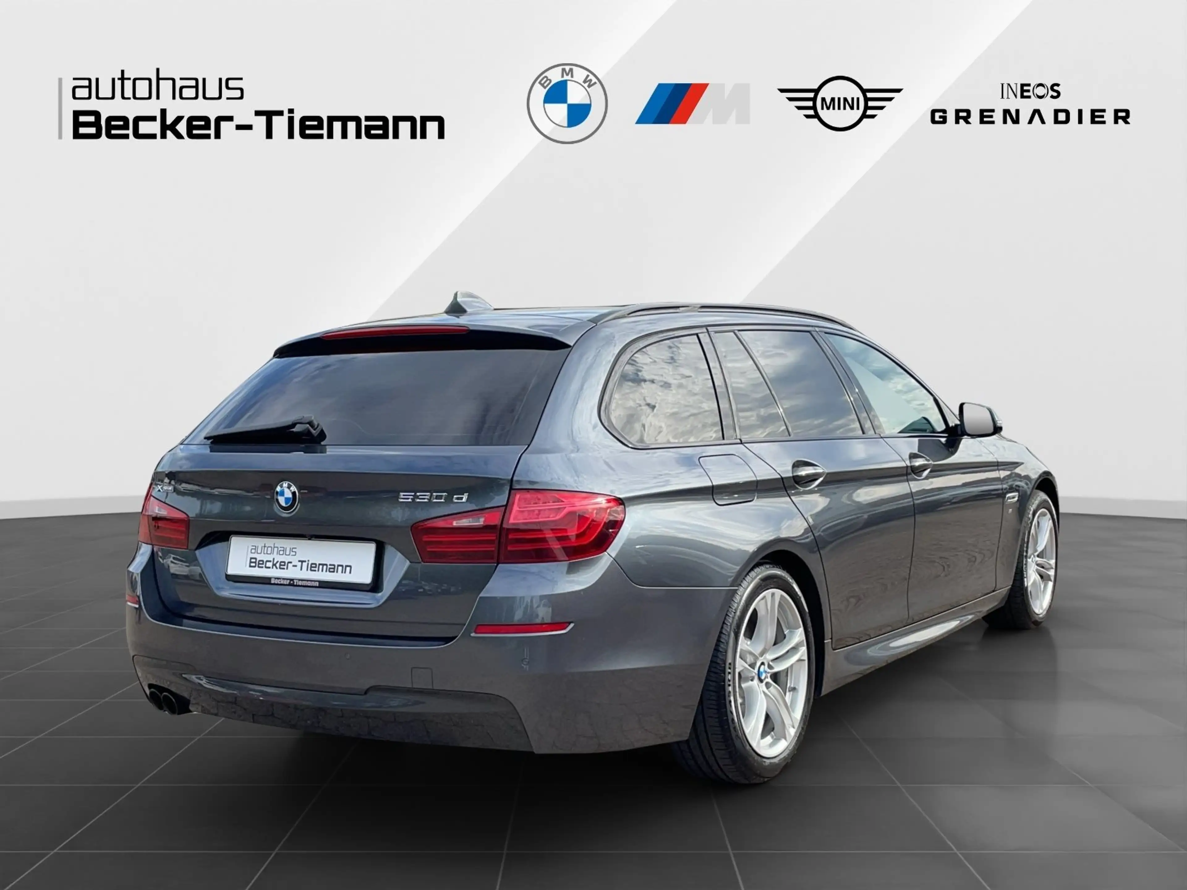 BMW 530 d xDrive Touring M Sport/Panorama/HUD/Ad. LED — photo 6