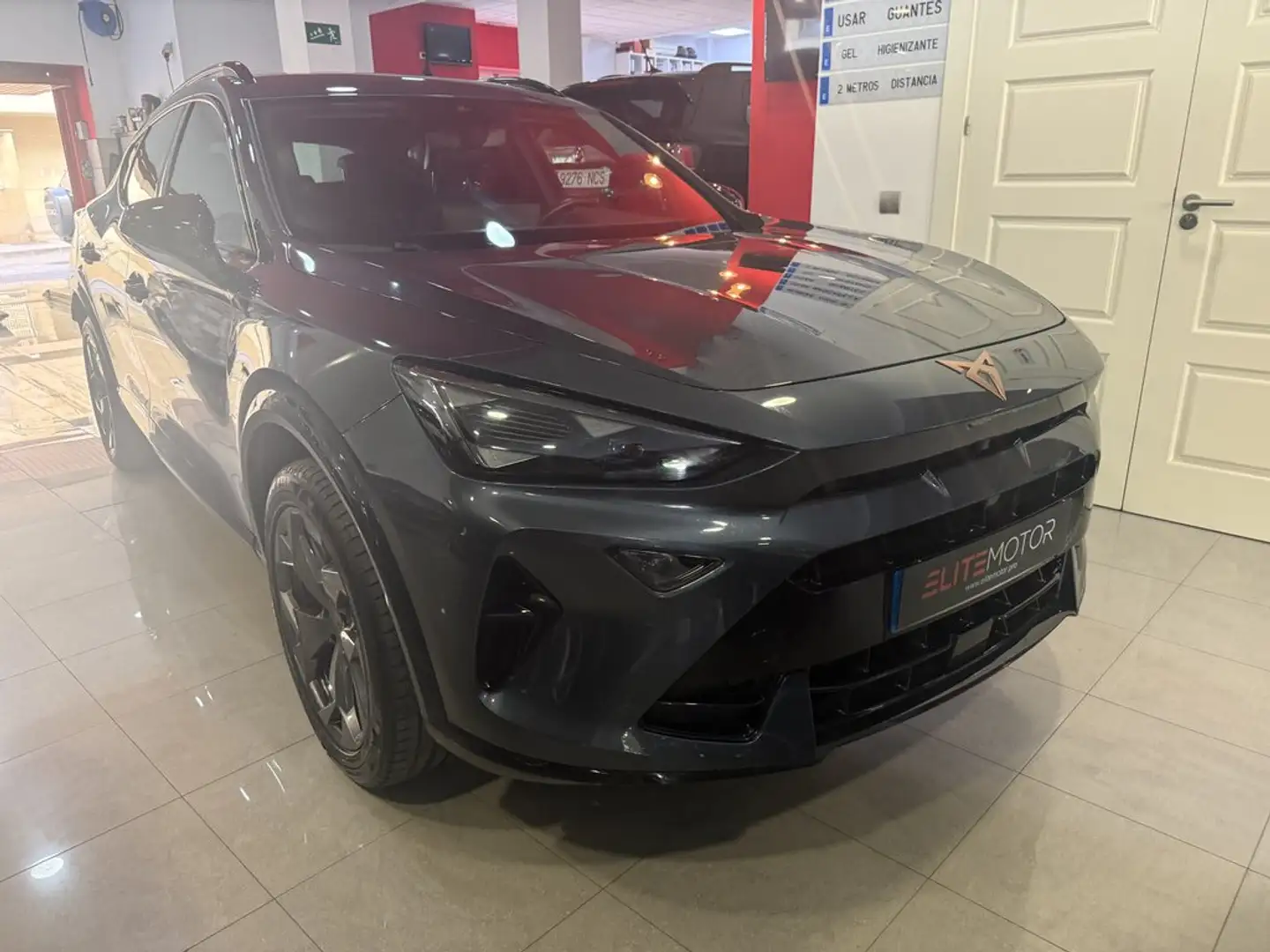 CUPRA Formentor 1.5 TSI Tech Edition 150 Gris - 1