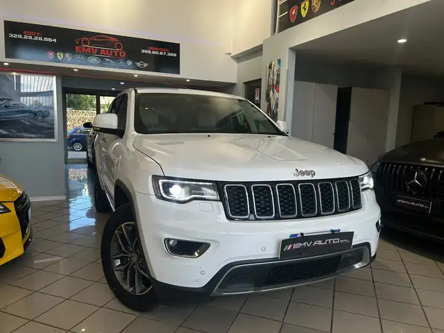 2017 Jeep Grand Cherokee in White for sale