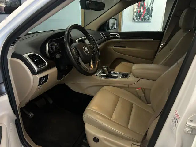 Jeep Grand Cherokee view 6