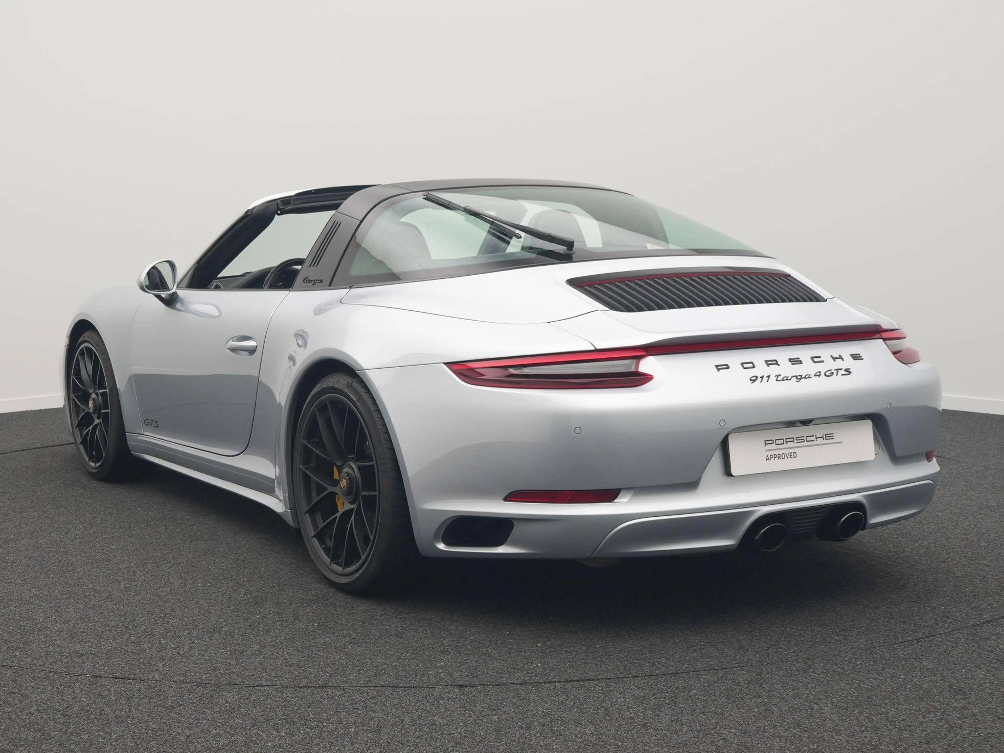 Porsche 991 Targa 4 GTS — photo 3