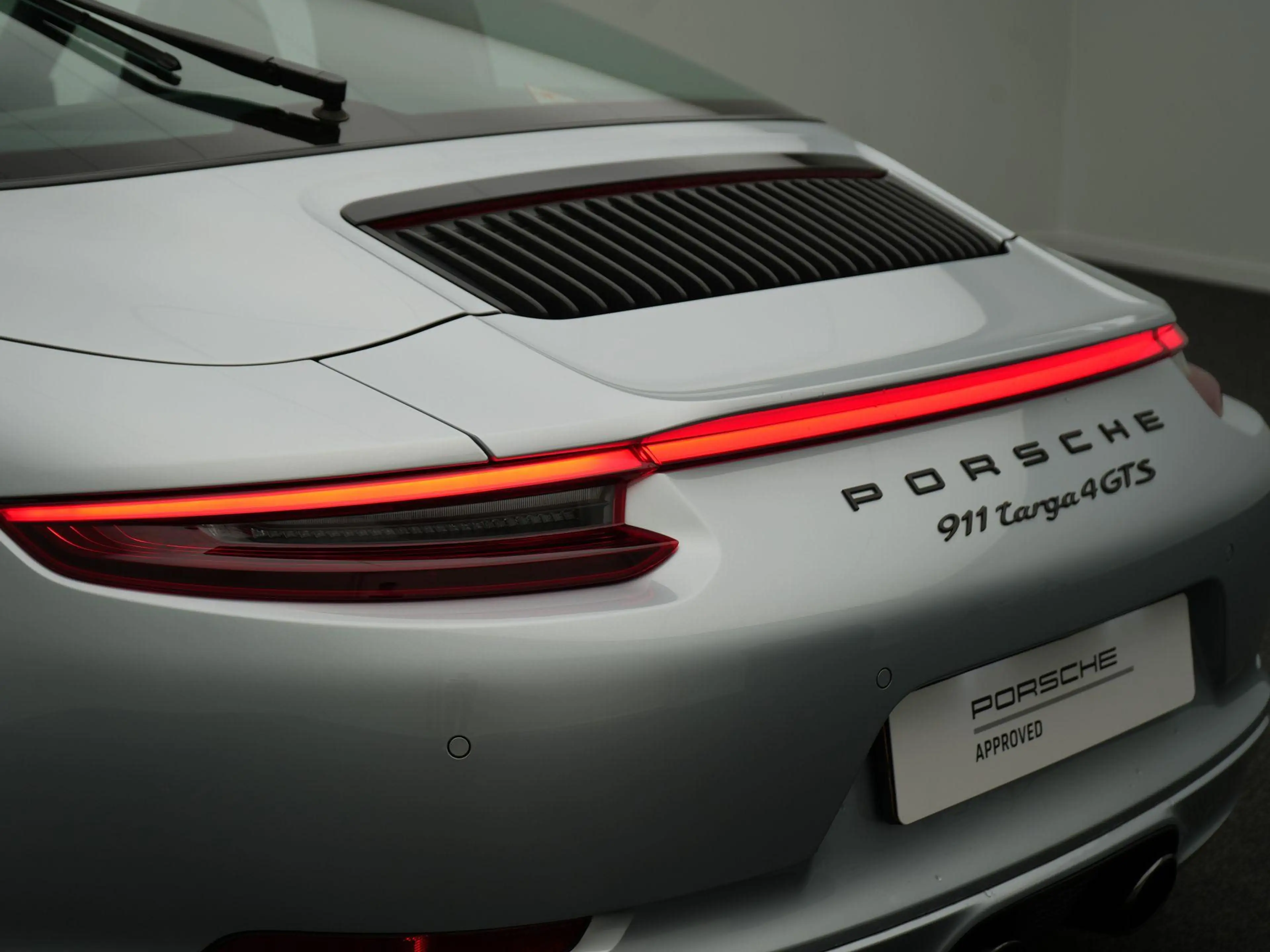 Porsche 991 Targa 4 GTS — photo 14
