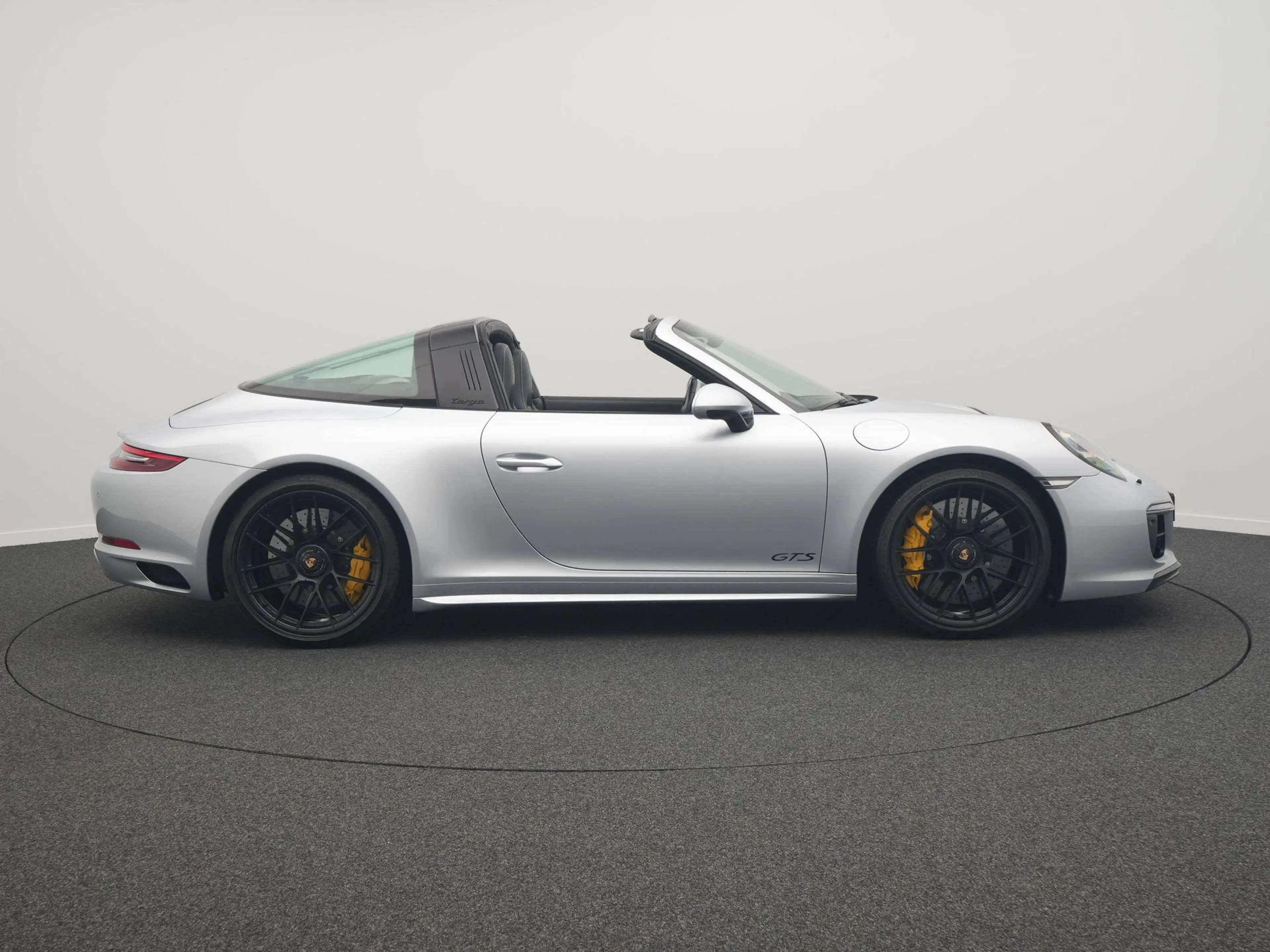 Porsche 991 Targa 4 GTS — photo 6
