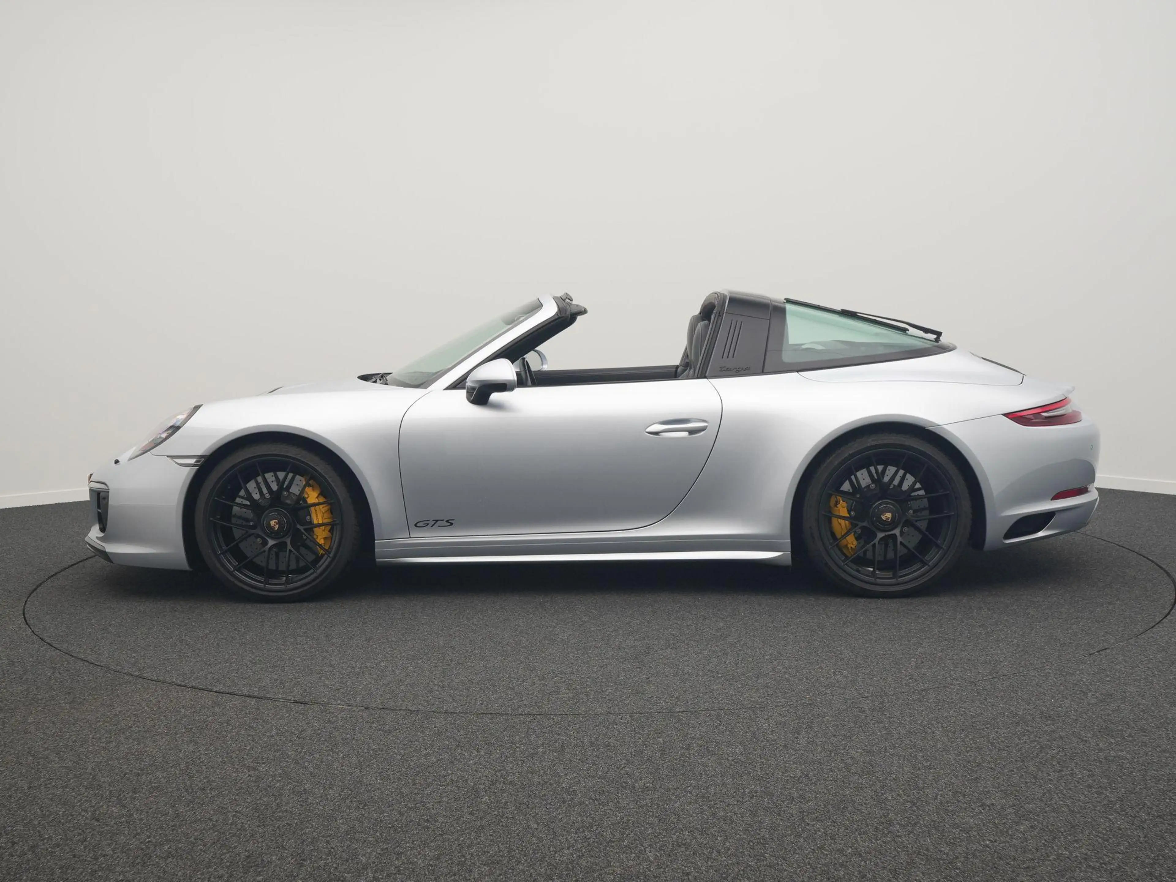 Porsche 991 Targa 4 GTS — photo 2