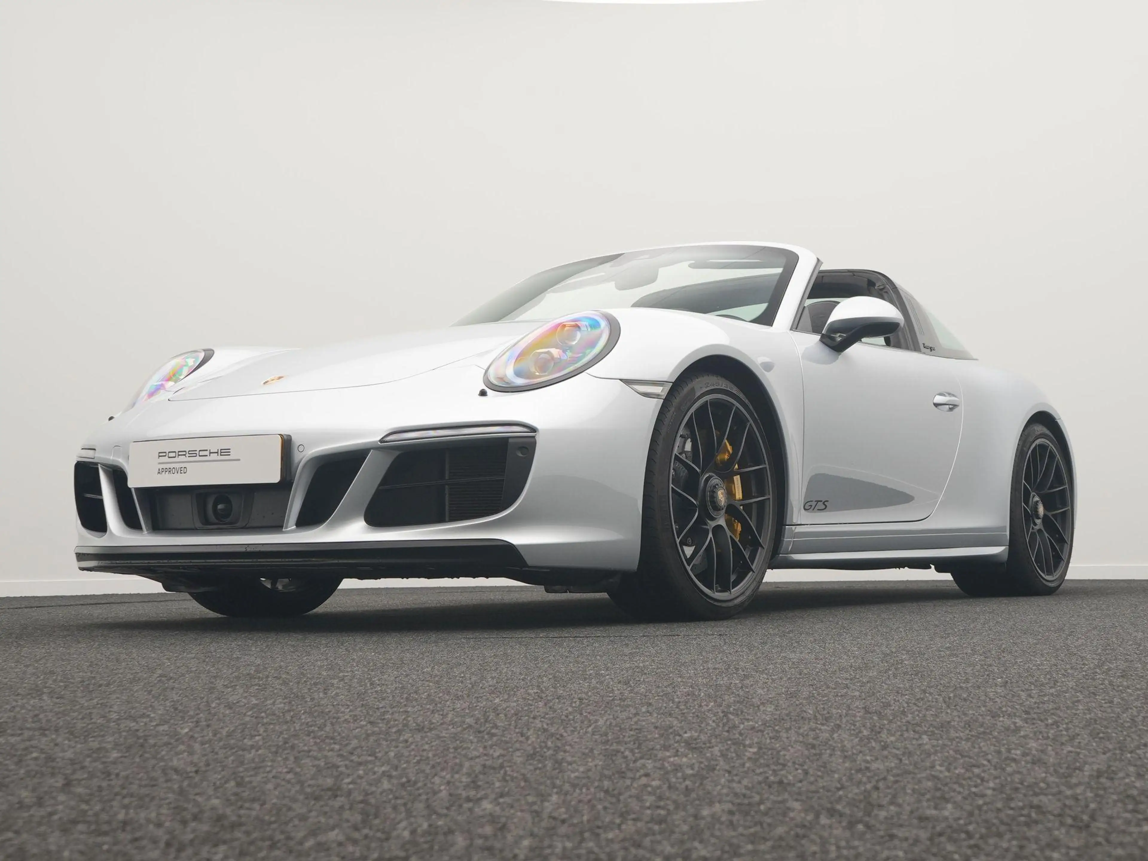 Porsche 991 Targa 4 GTS — photo 9