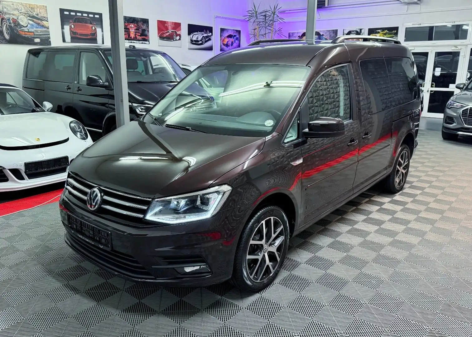 Volkswagen Caddy Caddy 2.0 TDI (7-Si.) DSG 4MOTION Maxi Comfortline Schwarz - 1