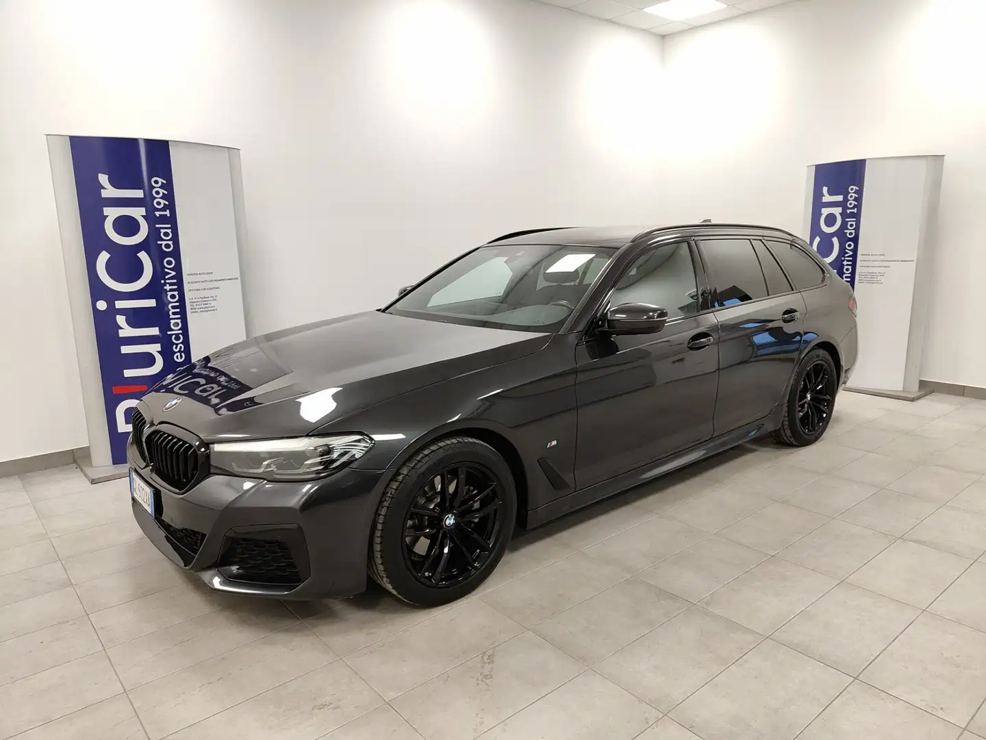 BMW 520 d 48V Touring Msport auto Pelle Navi 18" m Sport Noir - 1