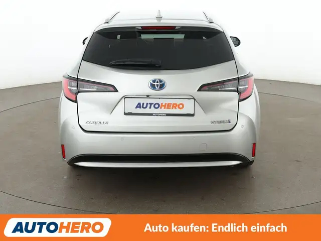 Toyota Corolla view 5