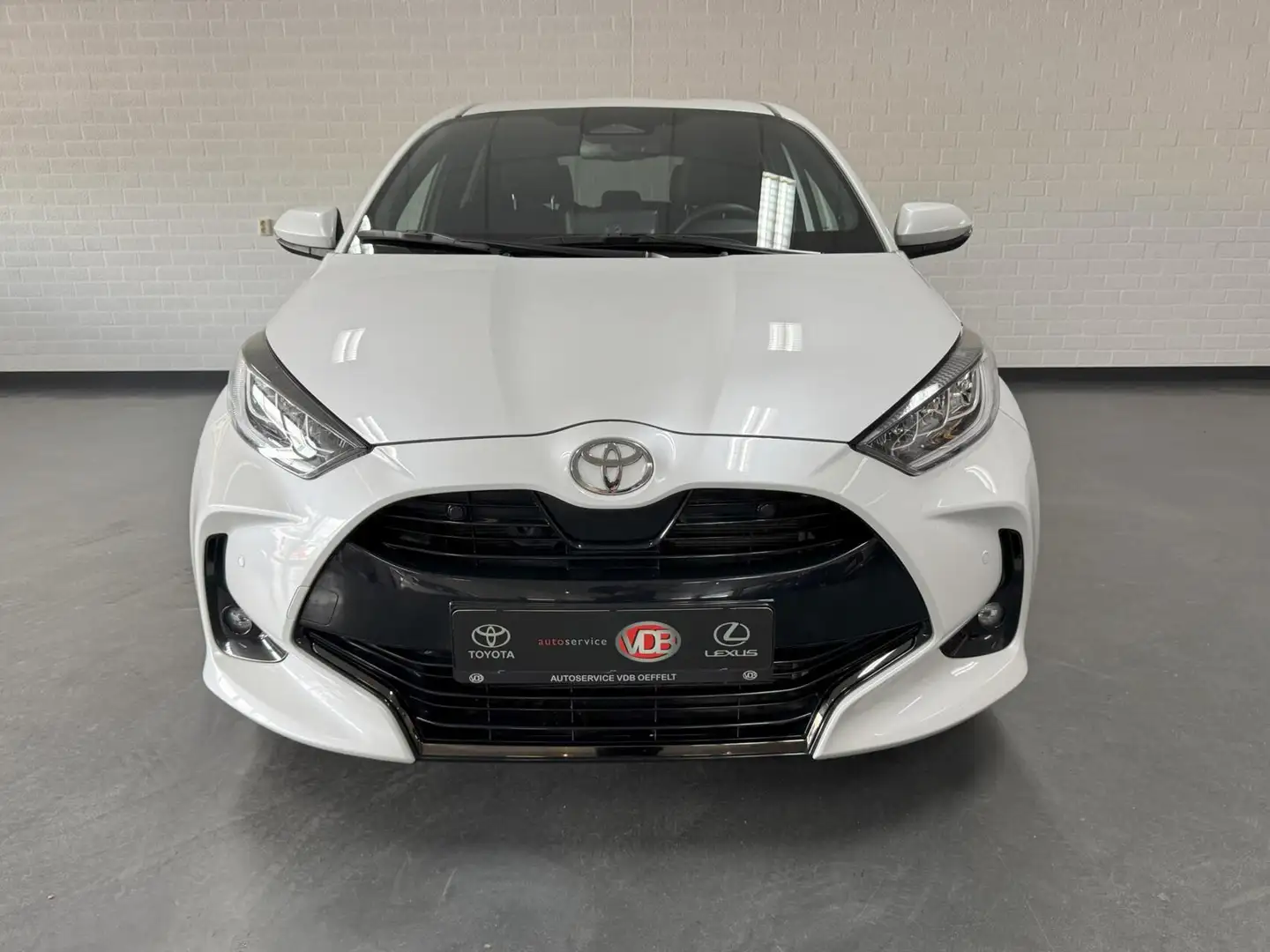 Toyota Yaris 1.5 Hybrid Executive / HUD / JBL / PDC Blanc - 2