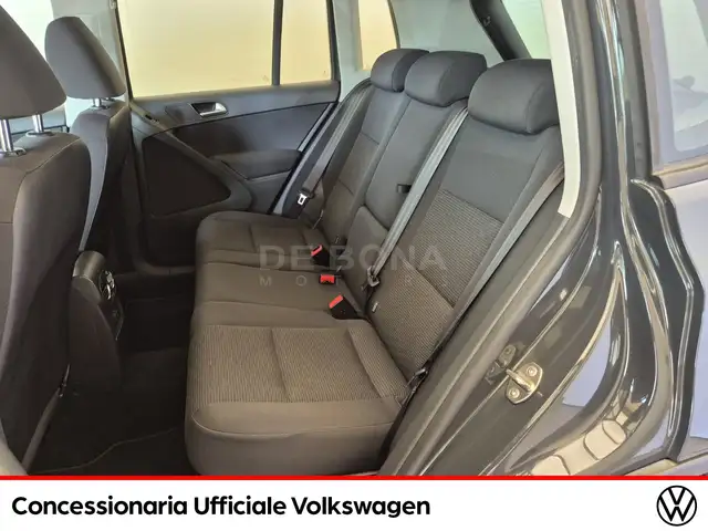 Volkswagen Tiguan view 8