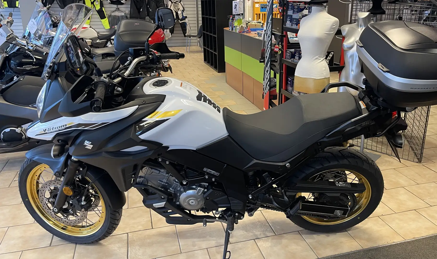 Suzuki V-Strom 650 XT Alb - 2