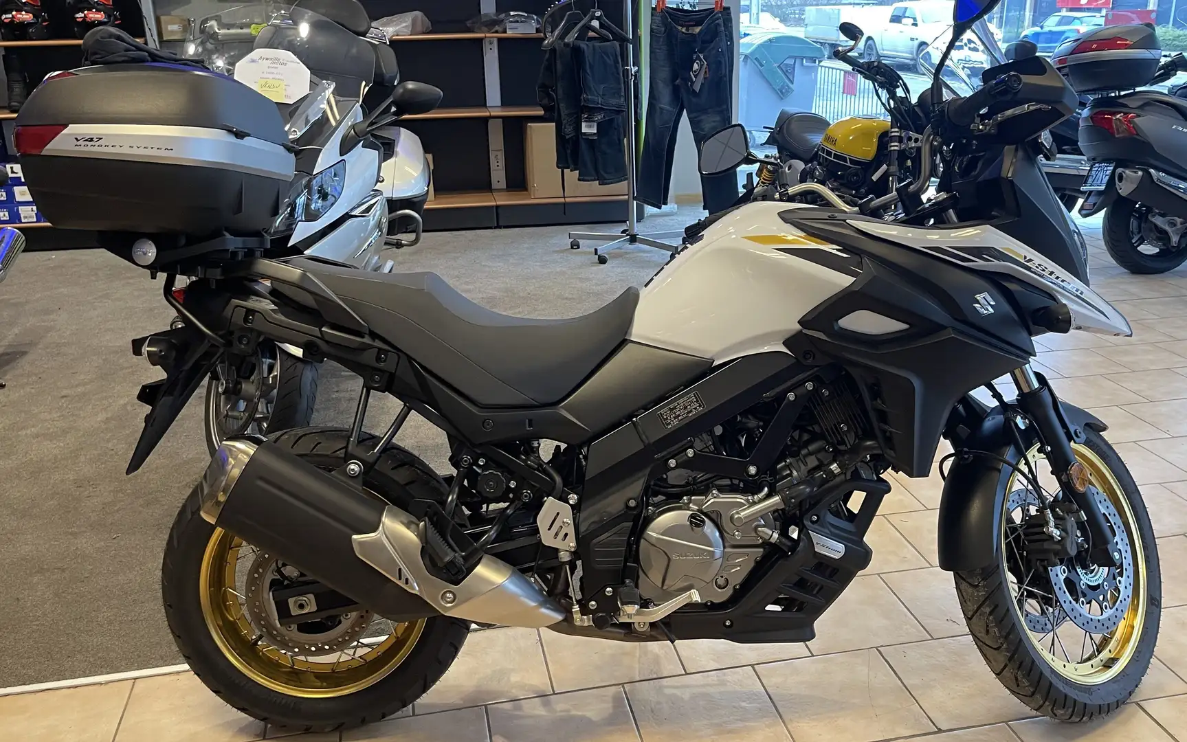 Suzuki V-Strom 650 XT Alb - 1