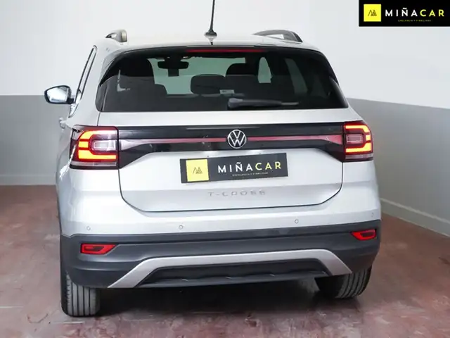 Volkswagen T-Cross view 3