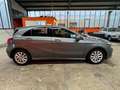 Mercedes-Benz A 200 A200 Automatik Navi Parktronic Sitzheizung Grau - thumbnail 4