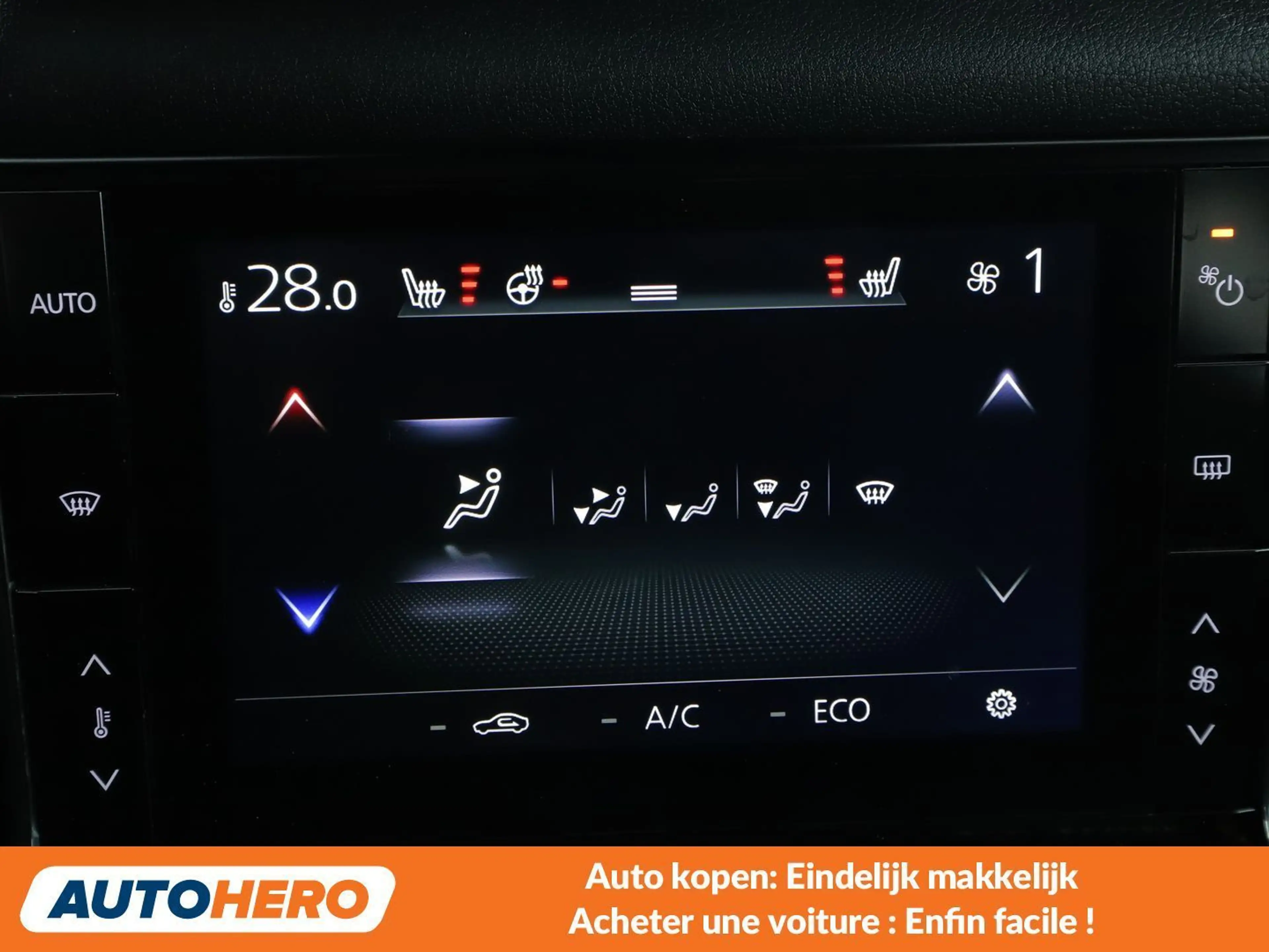 Mazda MX-30 electric drive 107 kW — photo 10