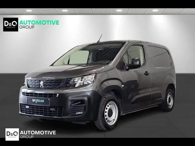 Peugeot Partner Premium trekhaak 3-zit