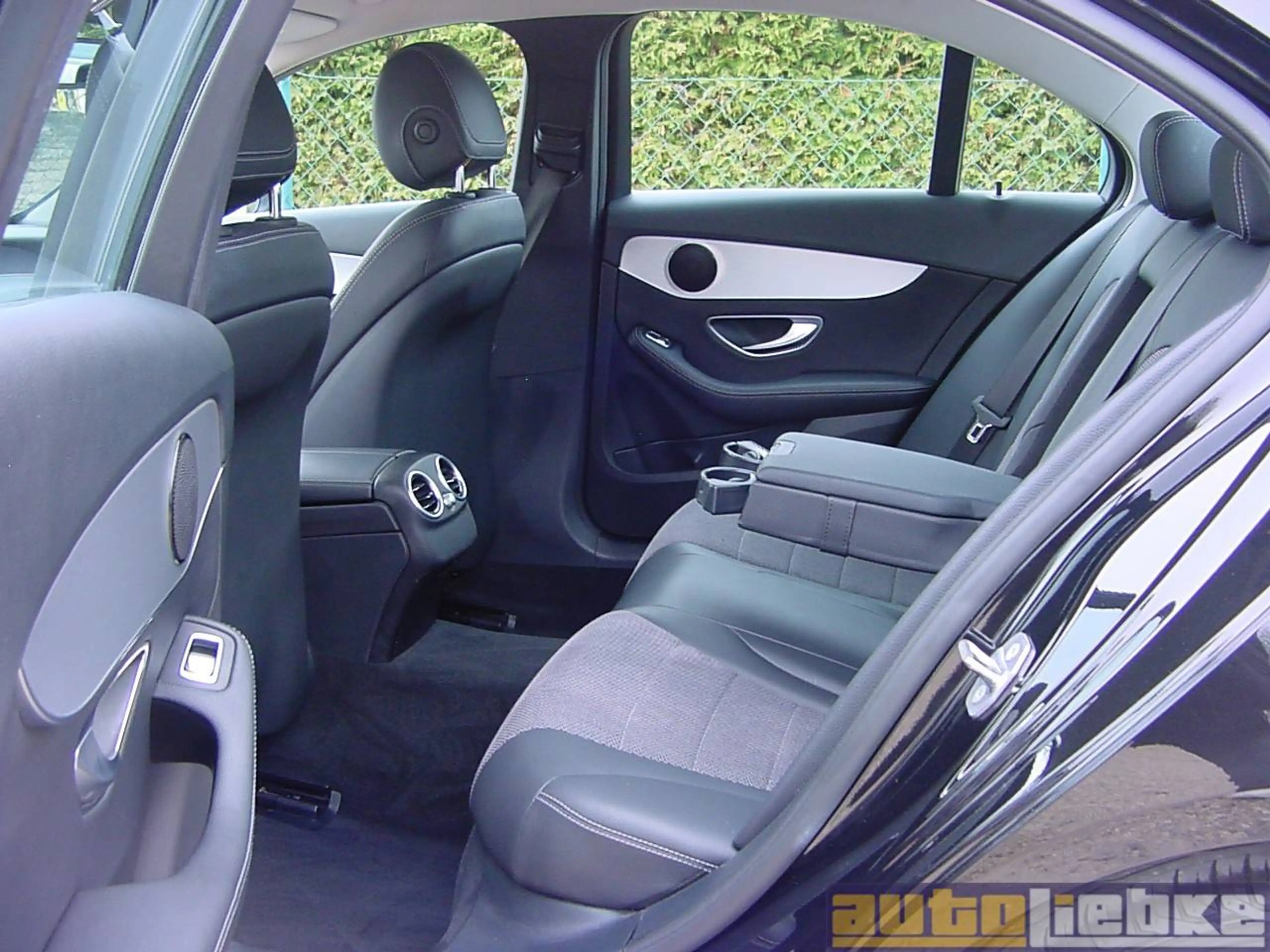 Mercedes-Benz C 180 AVANTG. AUT,LED.NAVI,SHZ,PARK-ASS,TW-A,BT,GRA — photo 8