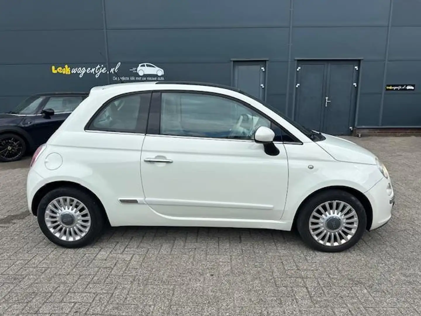 Fiat 500 1.2 Lounge *airco *panorama *bluetooth *lichtmetaa Wit - 2