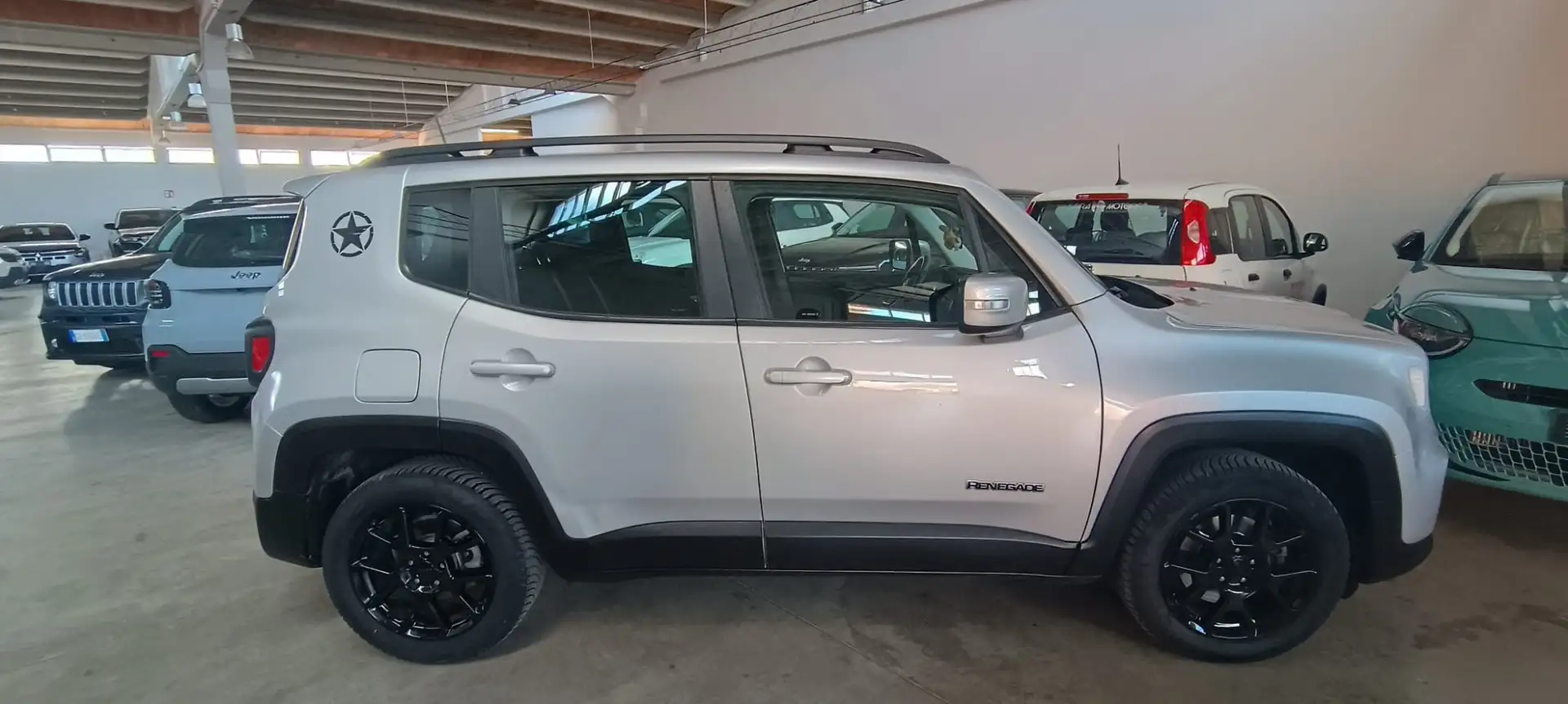 Jeep Renegade Renegade 2019 1.6 mjt Limited 2wd 120cv GA741MT Plateado - 2
