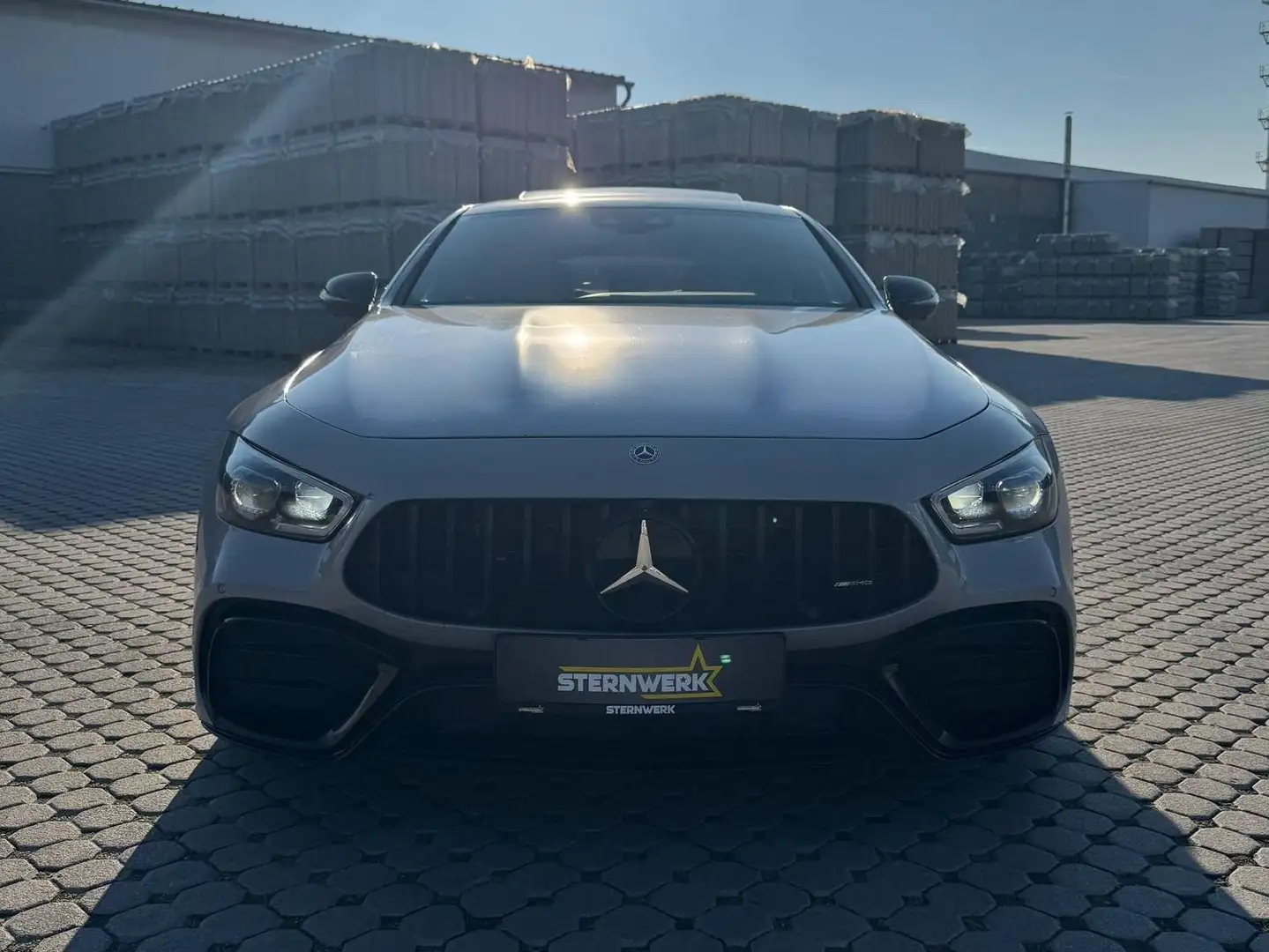 Mercedes-Benz AMG GT 43 4Matic+ Gris - 2