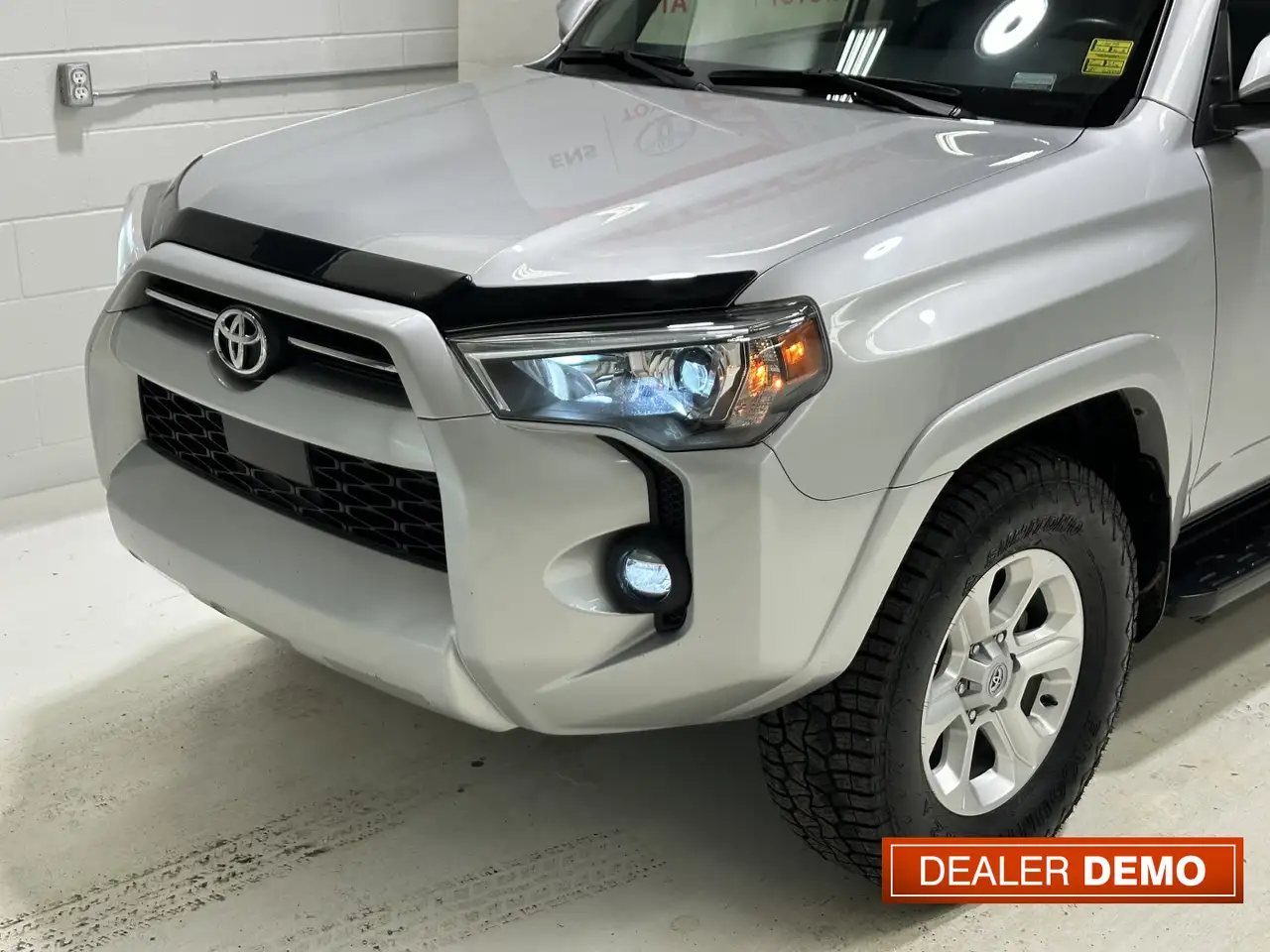 Toyota 4-Runner снимка Toyota 4-Runner
