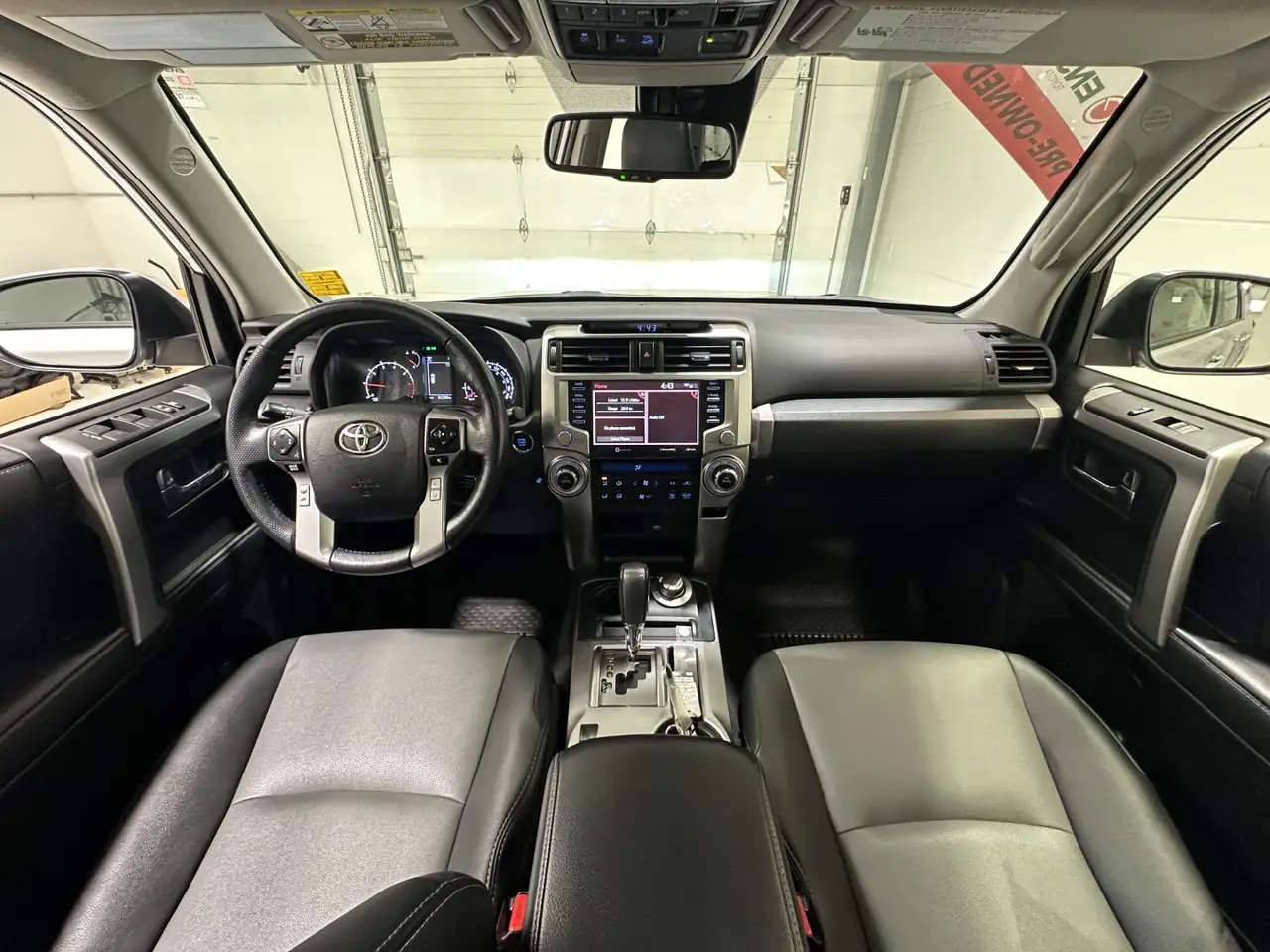Toyota 4-Runner снимка Toyota 4-Runner