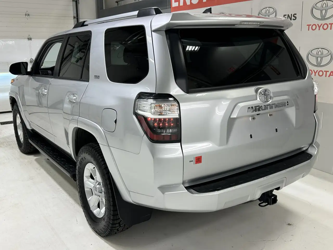 Toyota 4-Runner снимка Toyota 4-Runner