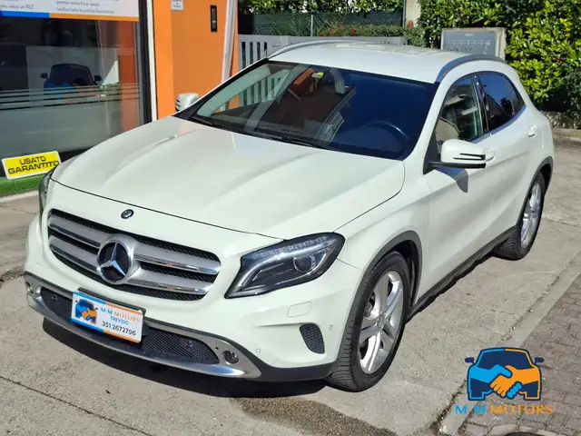 Mercedes-Benz GLA 200 200 d (cdi) Sport auto