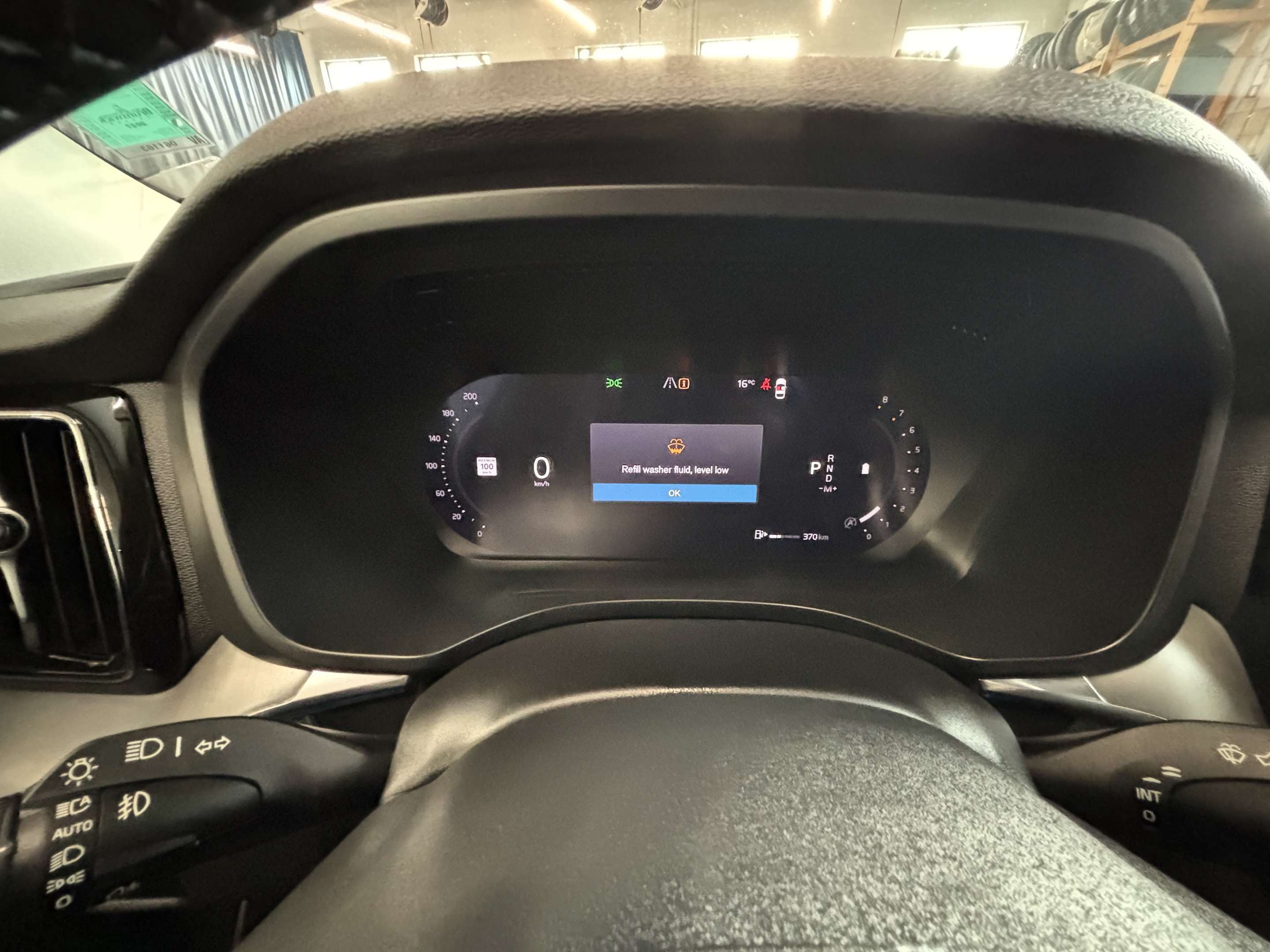 2024 Volvo XC60 B5 CPRE! AWD! SUN/MOONROOF! APPLE CARPLAY! thumb 11