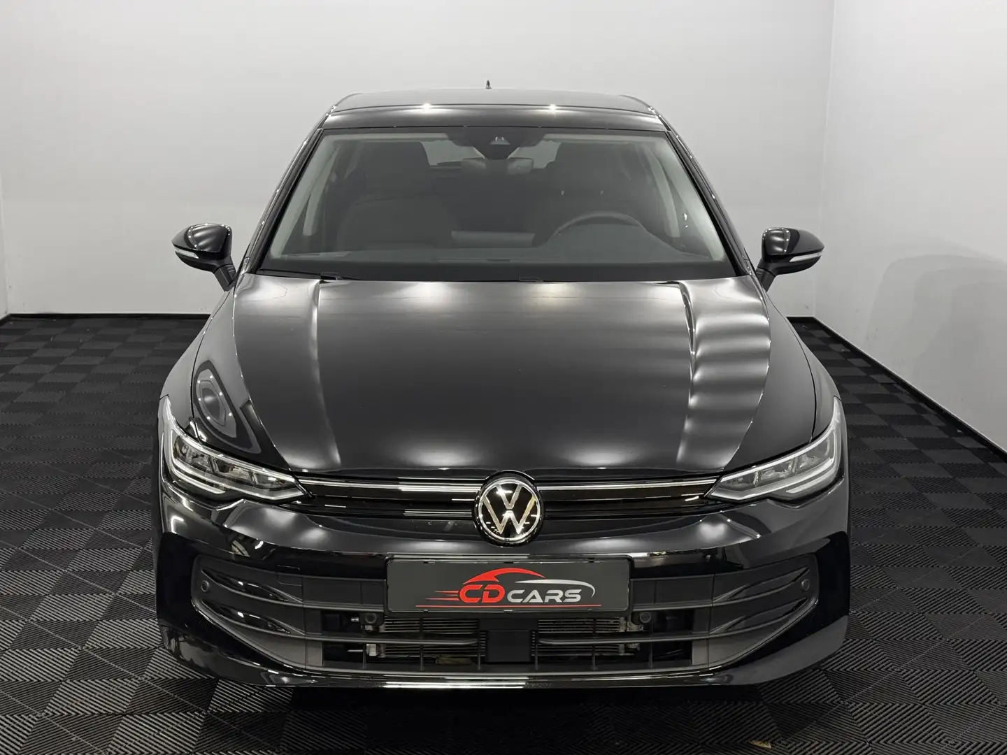 Volkswagen Golf 1.5 TSI Life Edition Clima, Apple carplay, Parkeer Zwart - 2
