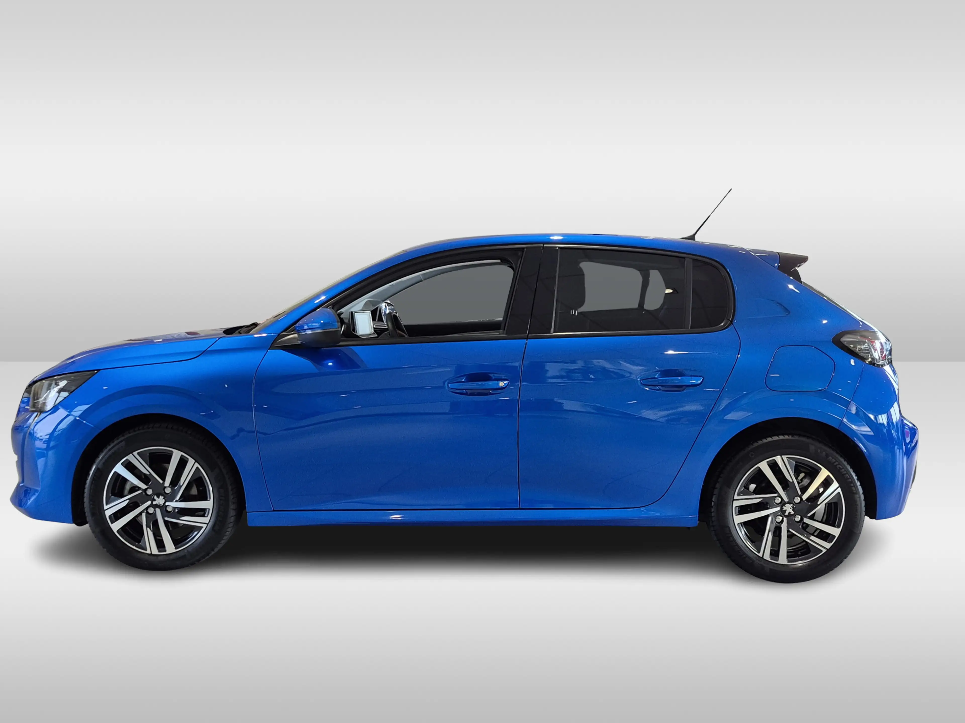 Peugeot 208 1.2 PureTech Allure 100 PK | Navigatie | Parkeerse — photo 3