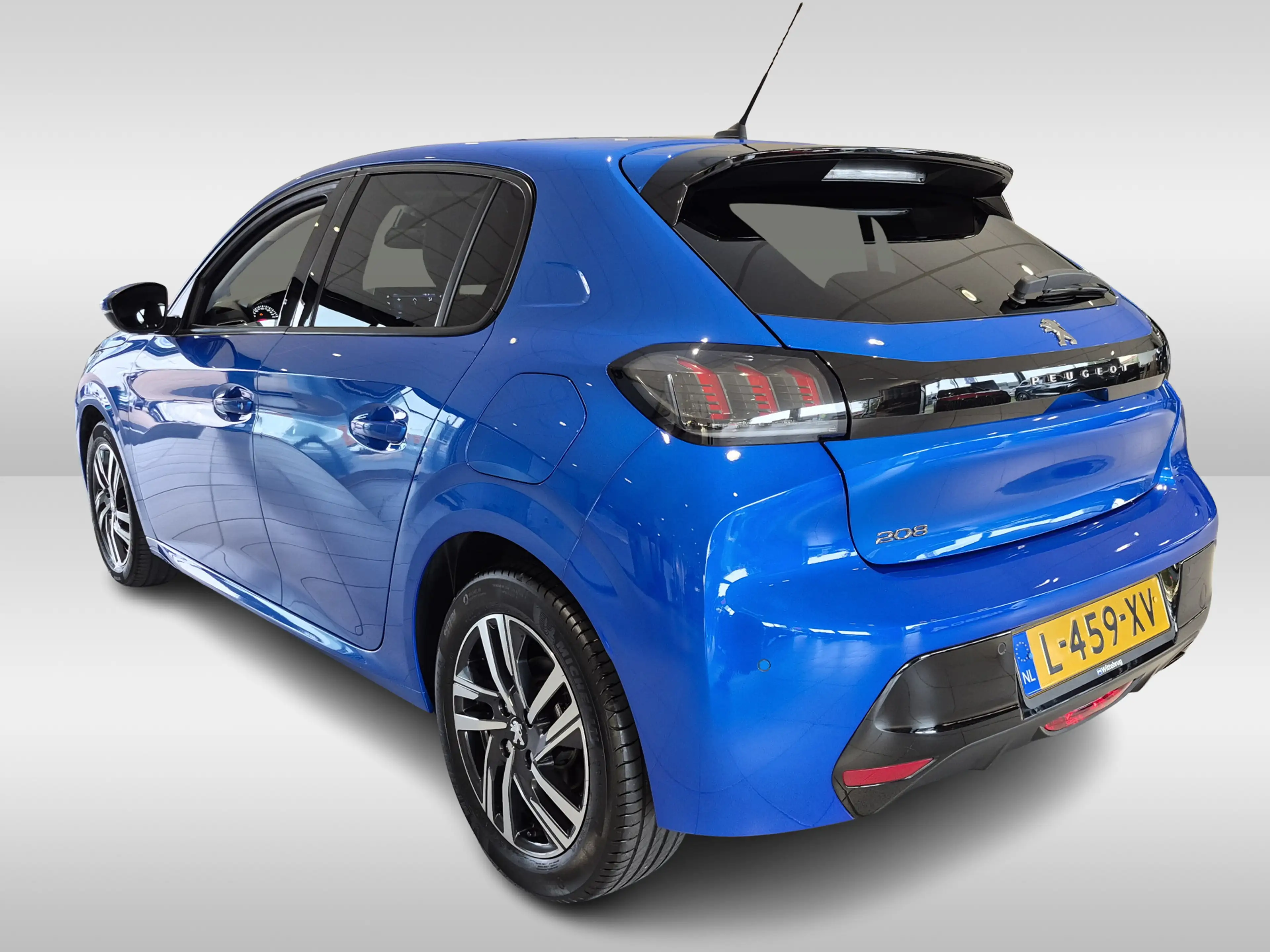 Peugeot 208 1.2 PureTech Allure 100 PK | Navigatie | Parkeerse — photo 4