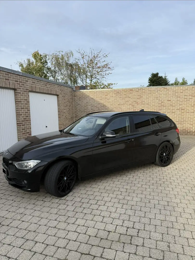 BMW 320 5H150000 Zwart - 2